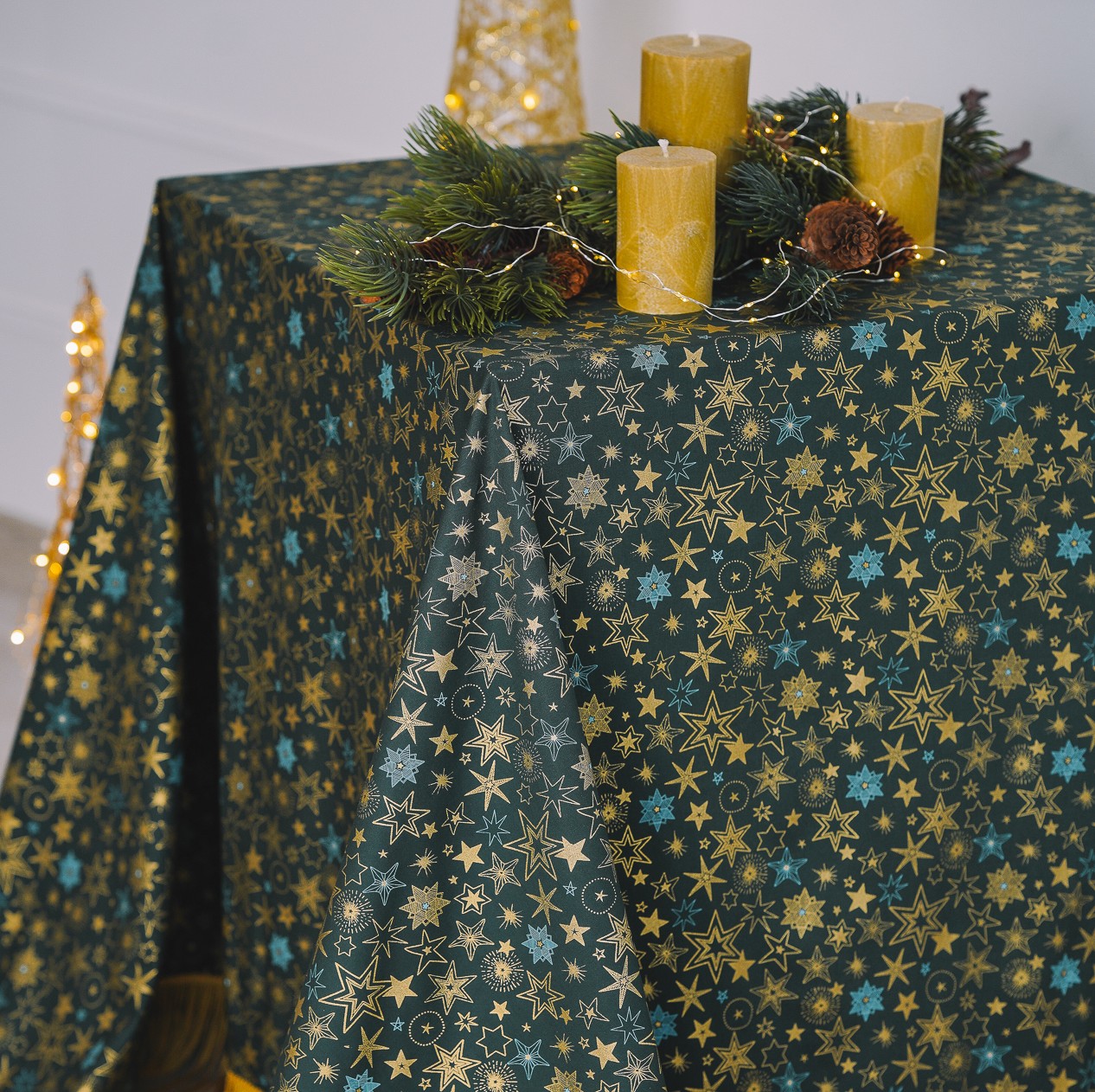 Šventinė staltiesė "NAUJAMETINĖ NAKTIS"