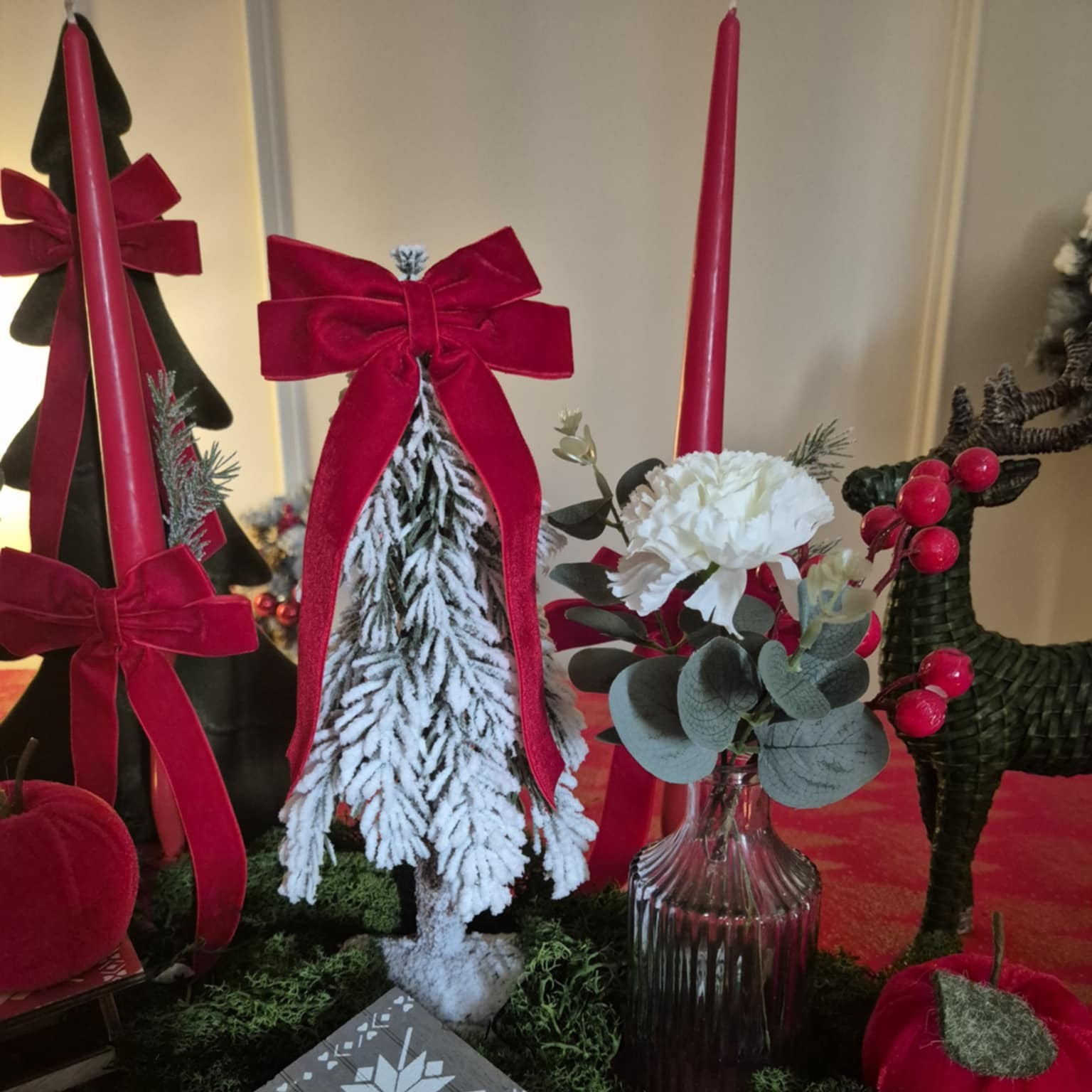 Sniegu padengta eglutė (1 vnt.)