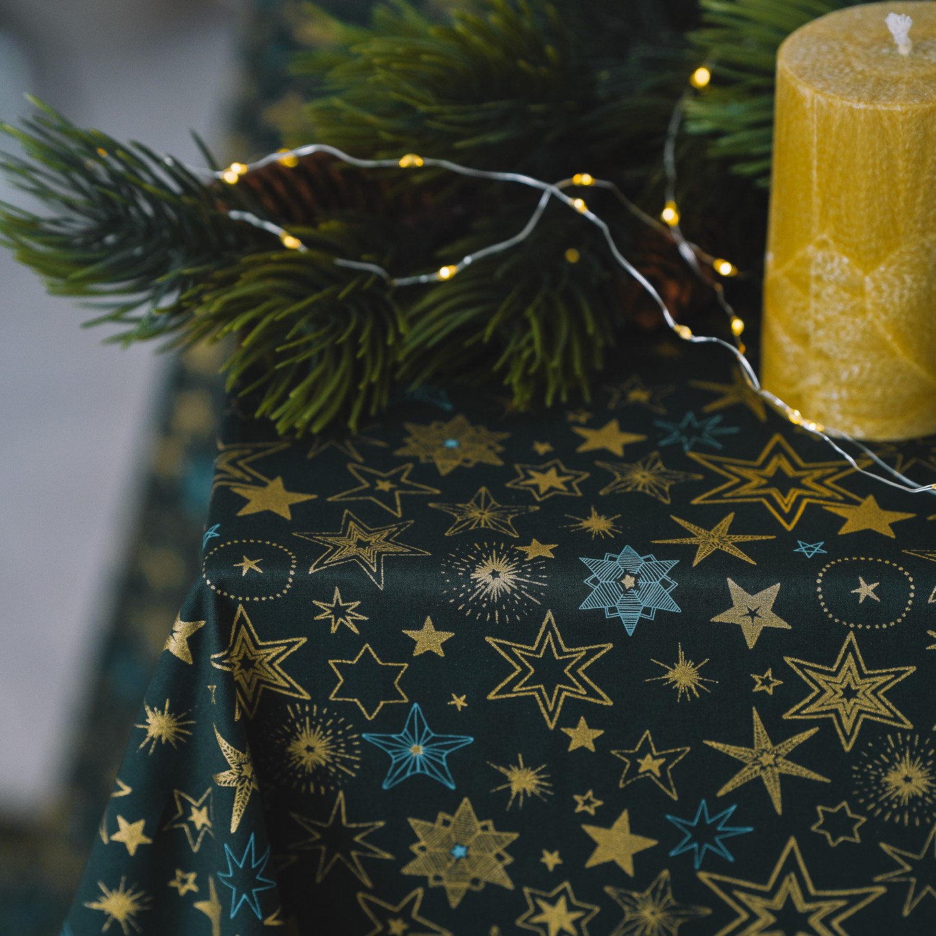 Šventinė staltiesė "NAUJAMETINĖ NAKTIS"