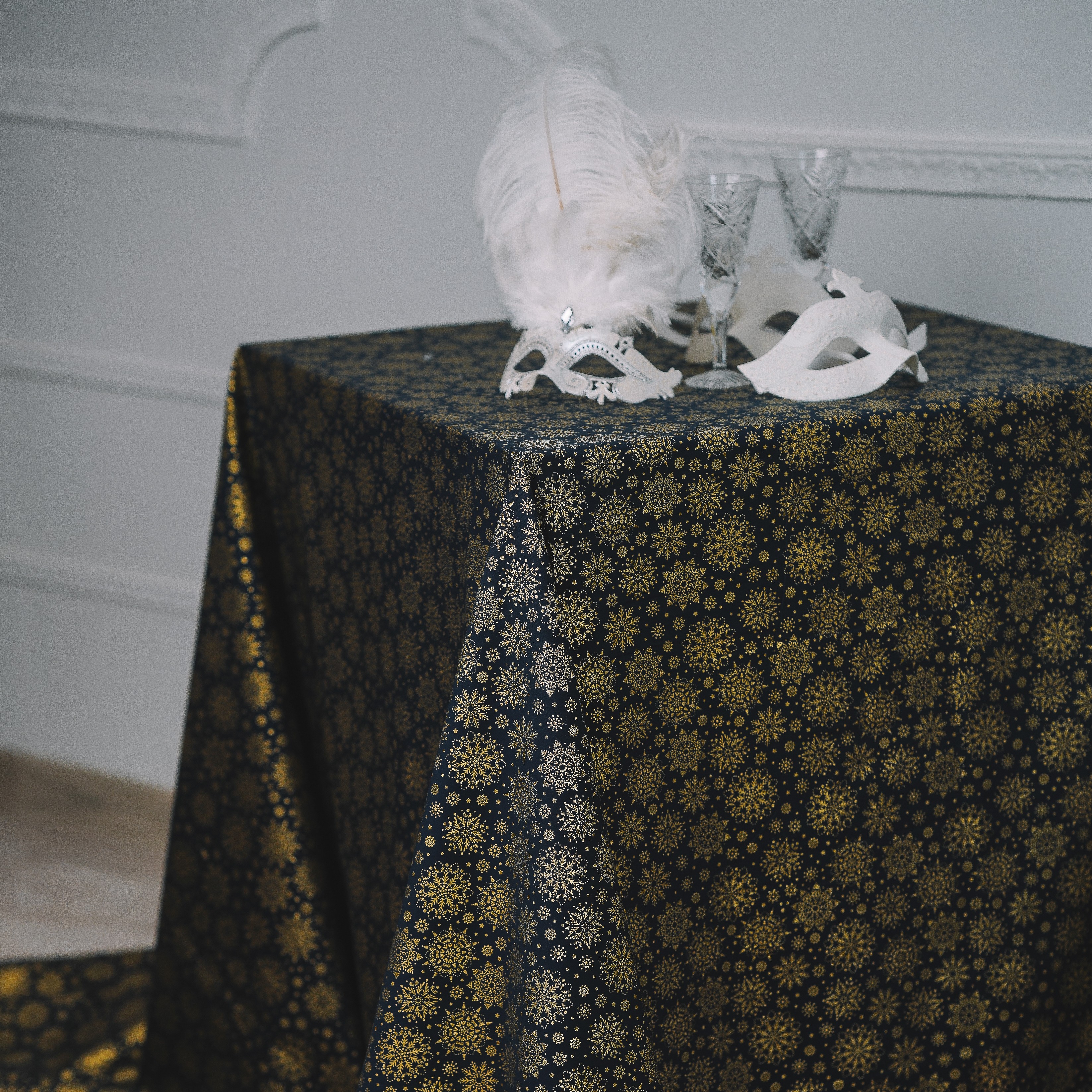 Kalėdinė staltiesė "ŽVAIGŽDĖTA NAKTIS II"