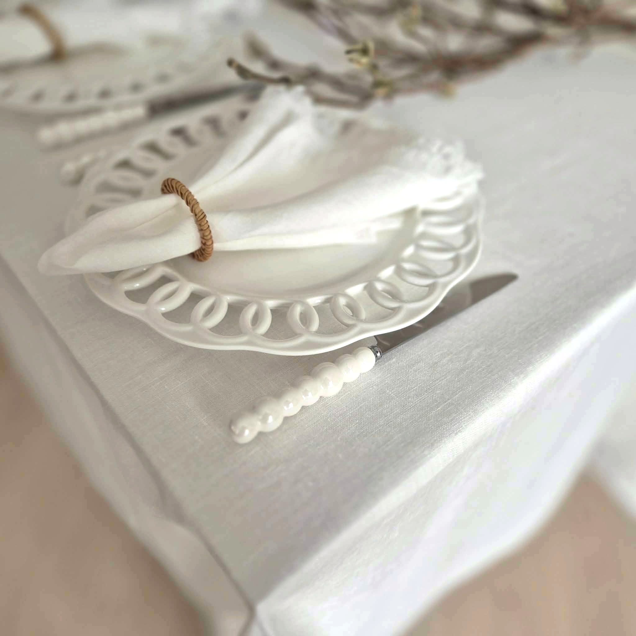 Balta lininė staltiesė "White Melody"