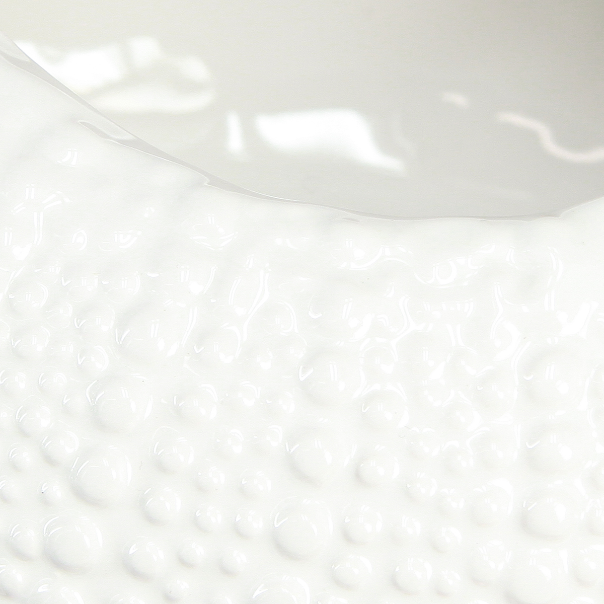 Dekoratyvinė baltos keramikos vaza "JŪRA"