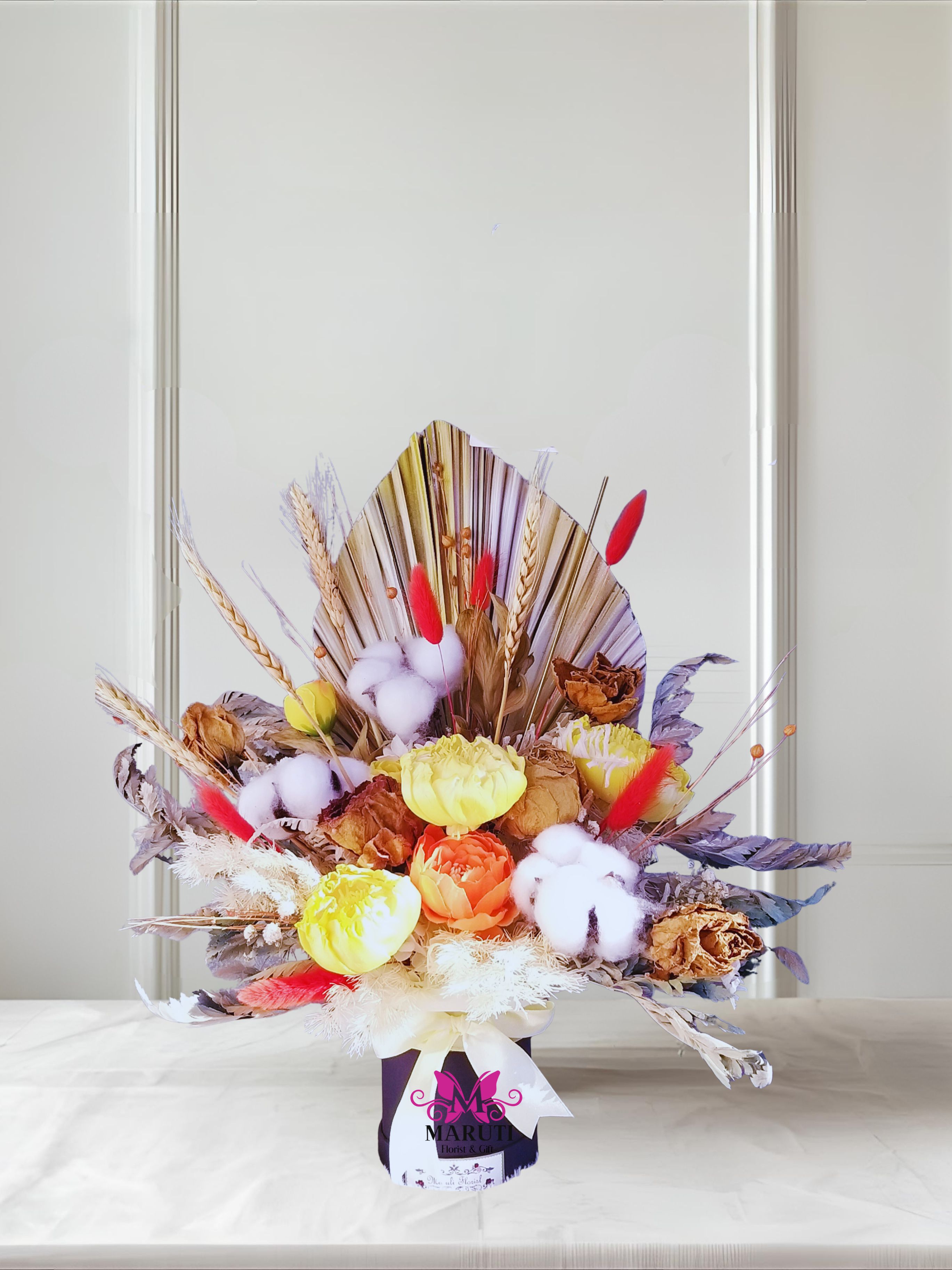 Elegant Dried Flower Arrangement