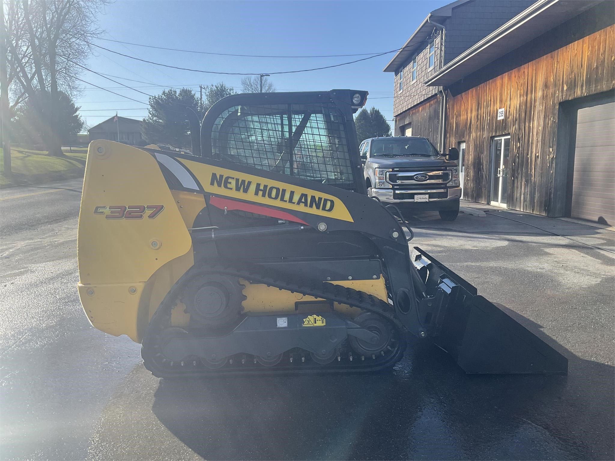 2021 NEW HOLLAND C327