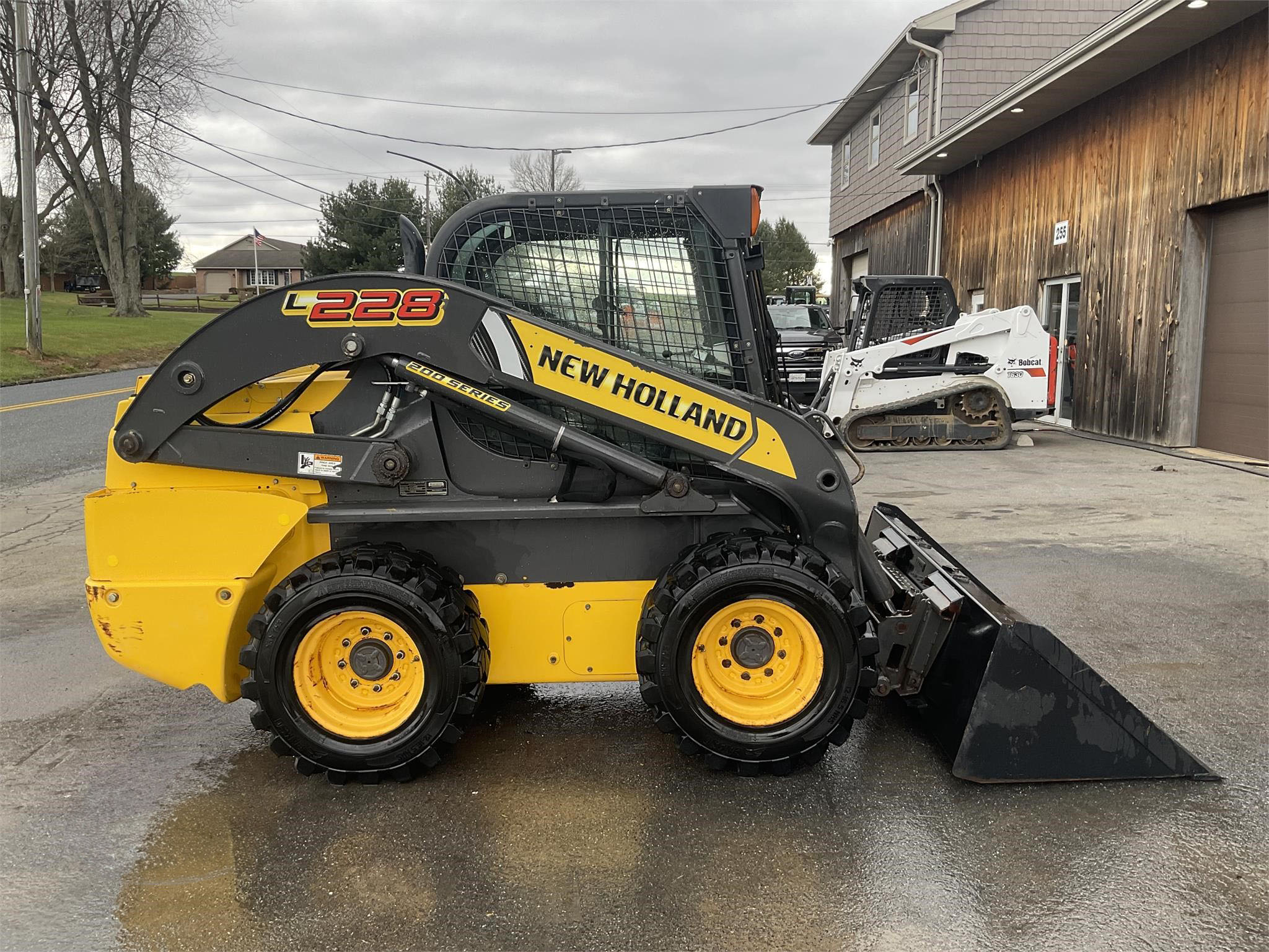 2015 NEW HOLLAND L228