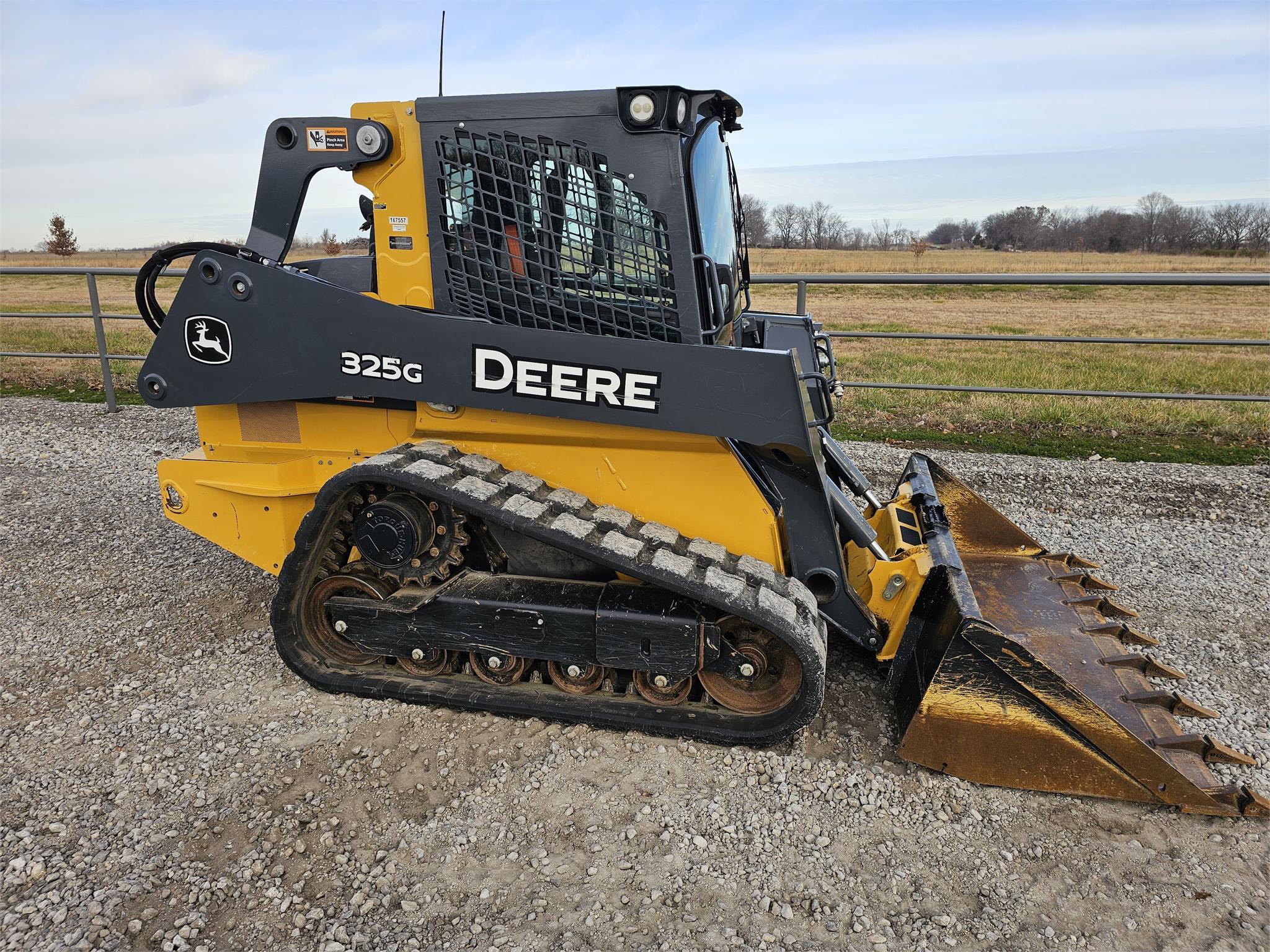 2018 DEERE 325G