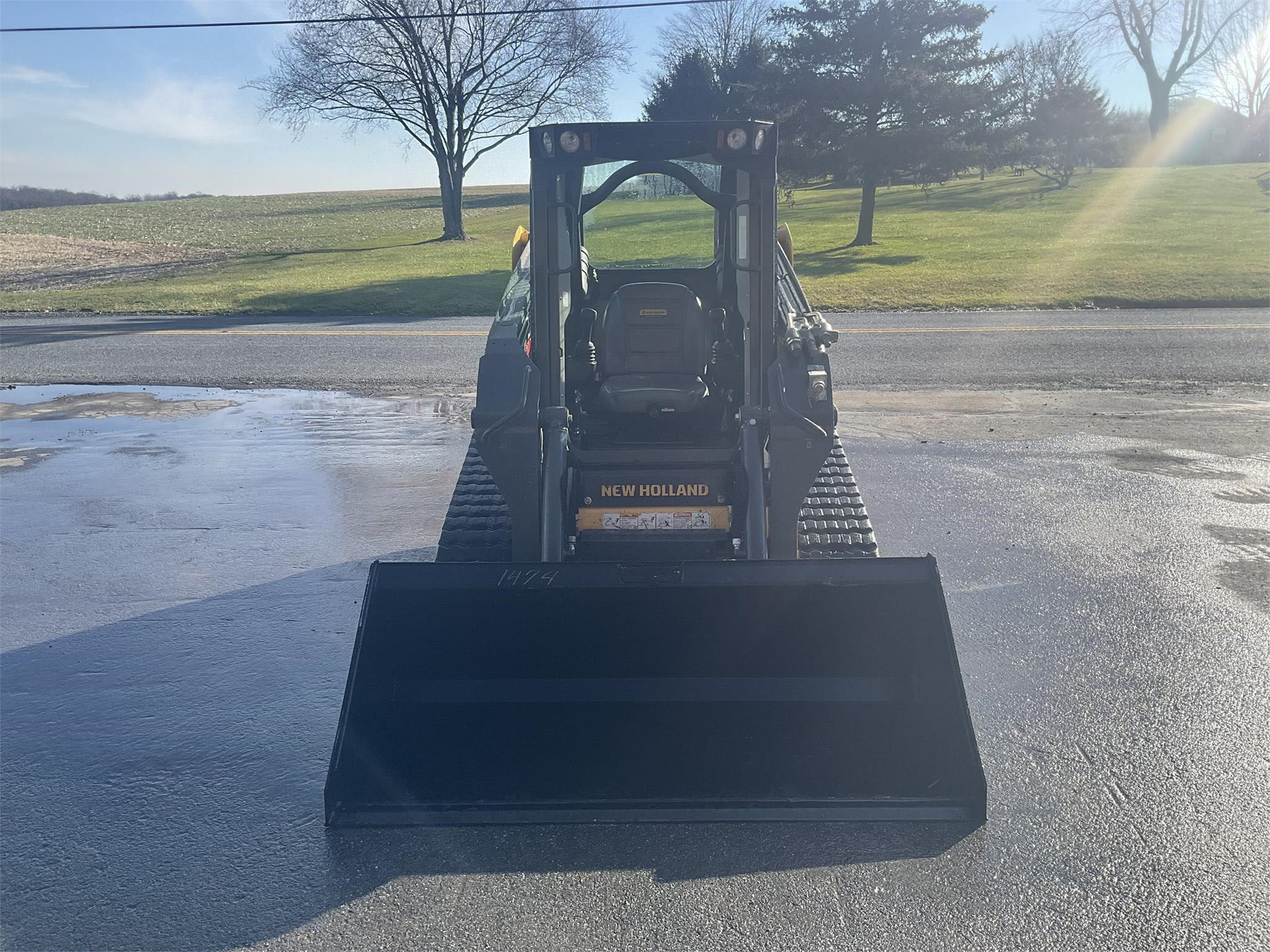 2021 NEW HOLLAND C327