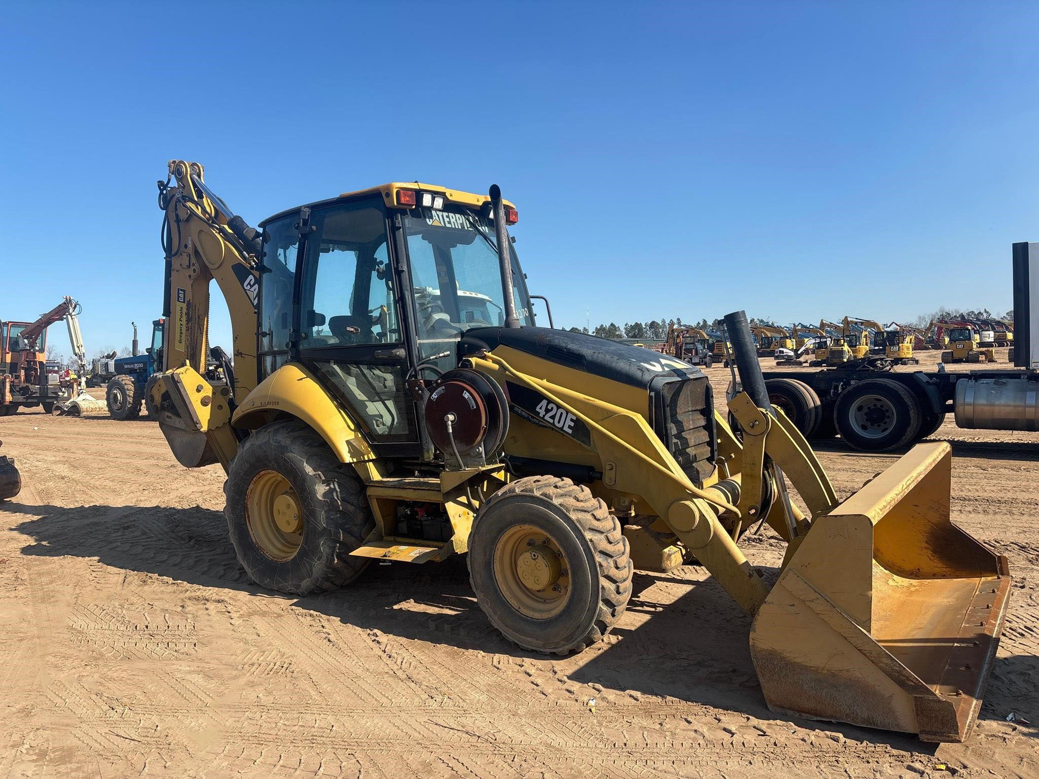 Caterpillar 420E Backhoe Loader