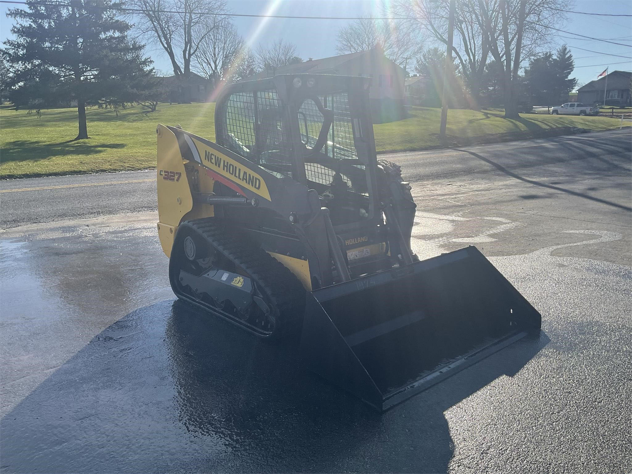 2021 NEW HOLLAND C327