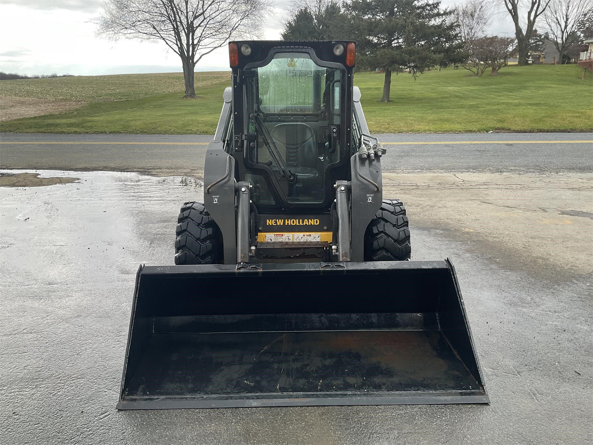 2015 NEW HOLLAND L228