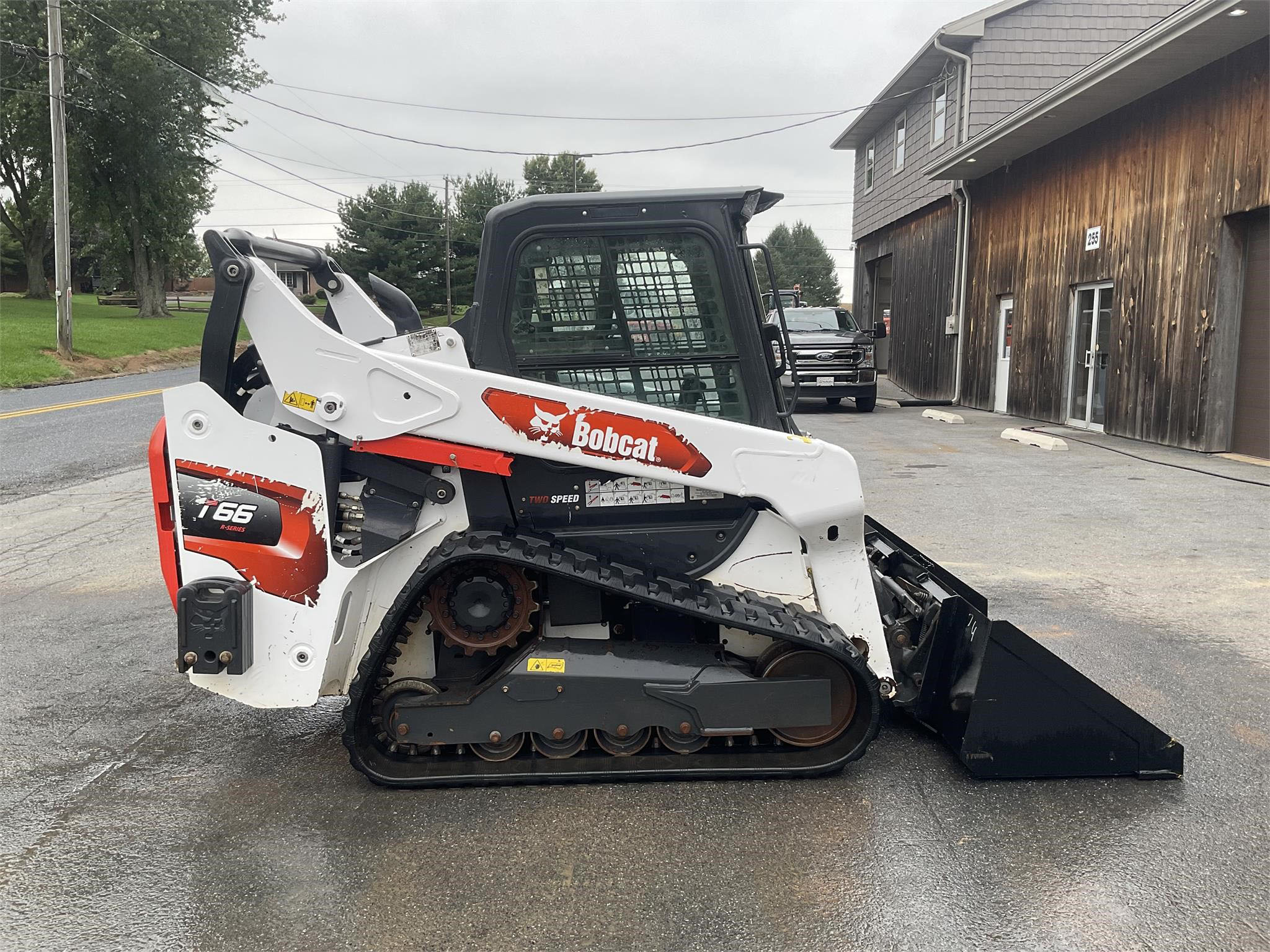 2021 BOBCAT T66