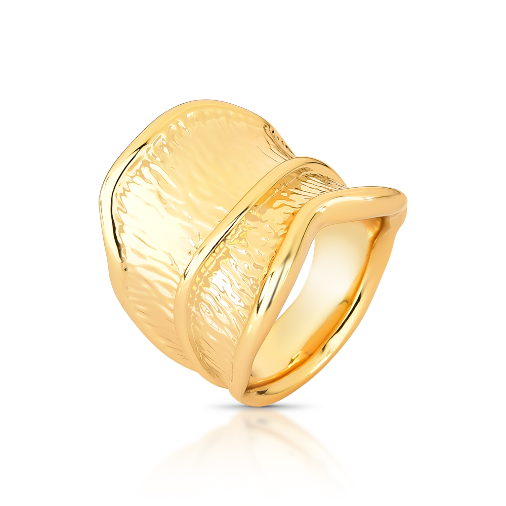 Anel dourado elegante