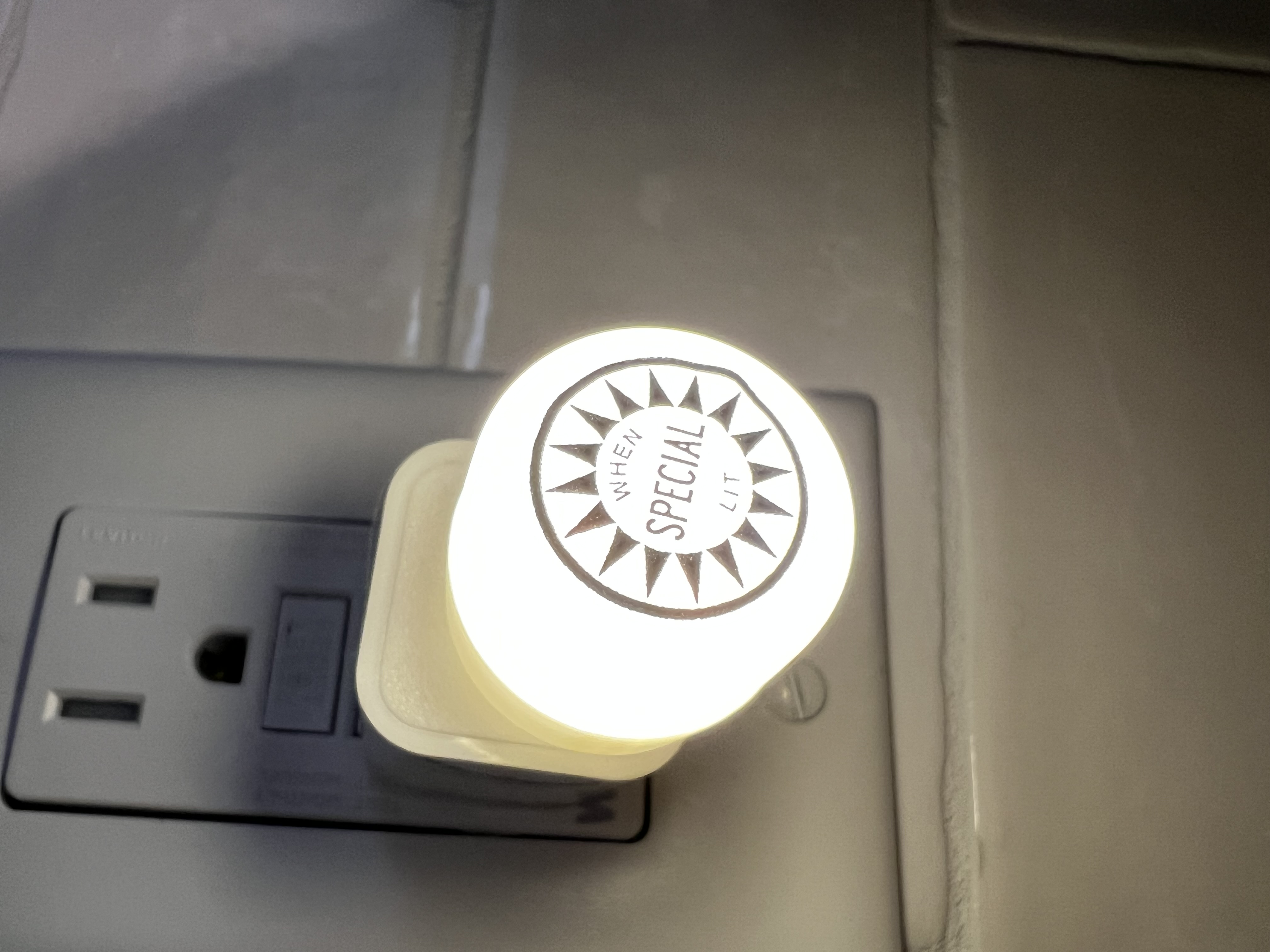 Miniature "Special When Lit" Pop Bumper Cap Light Up USB