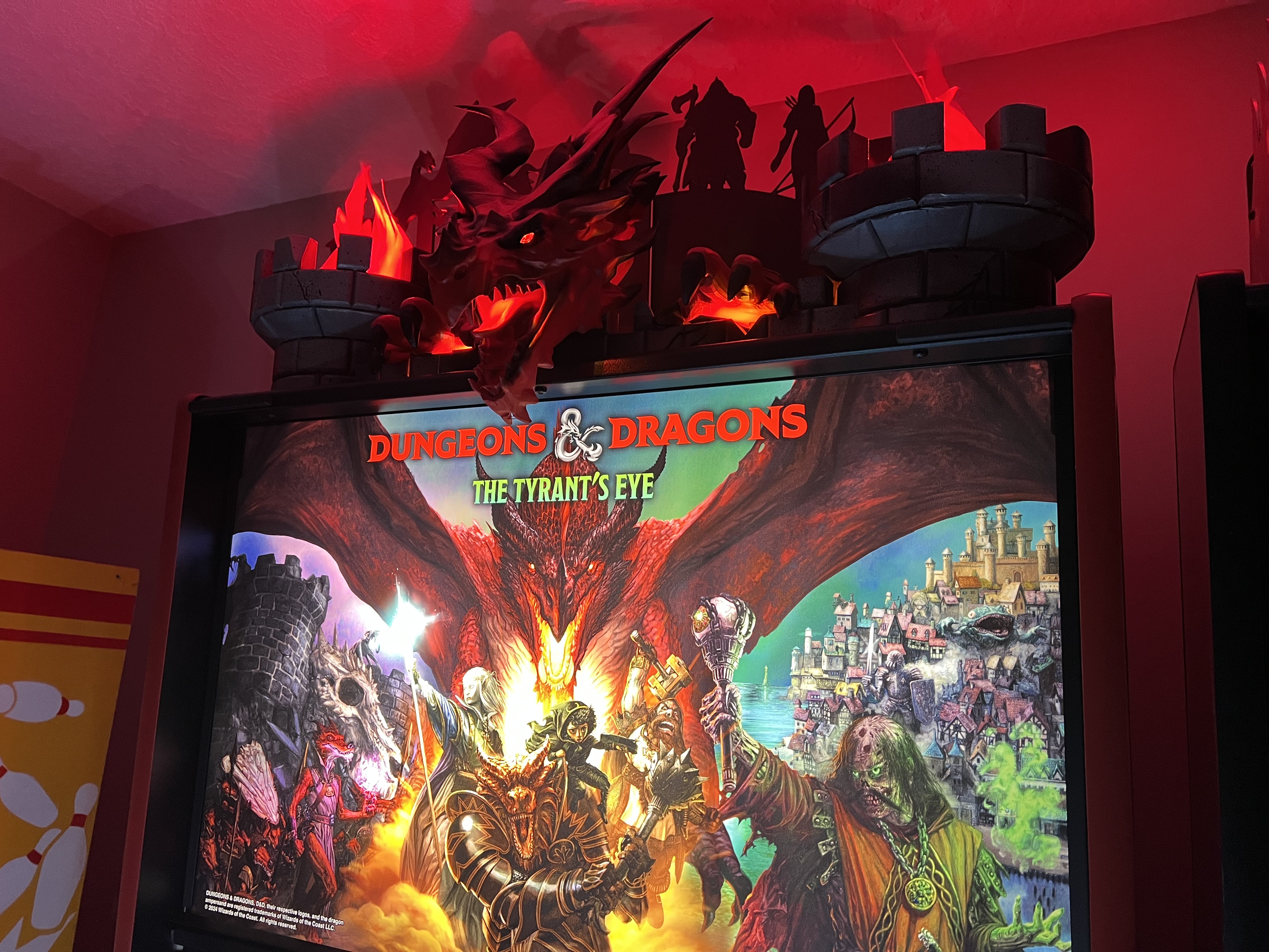 Dungeons & Dragons: The Tyrant's Eye Interactive Dragon Head Topper
