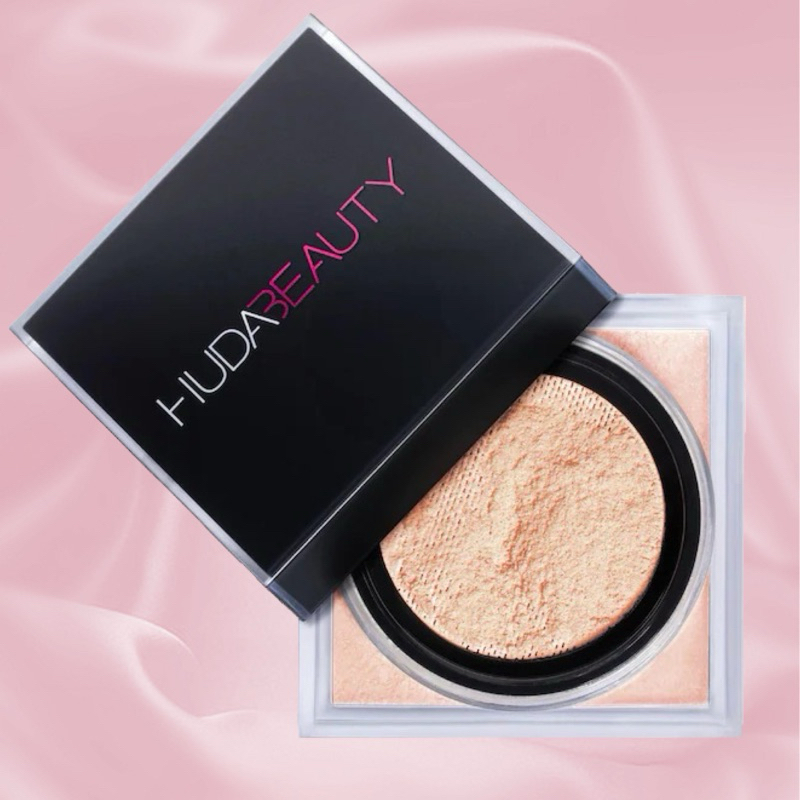 HUDA BEAUTY Easy Bake Blurring Loose Baking & Setting Powder