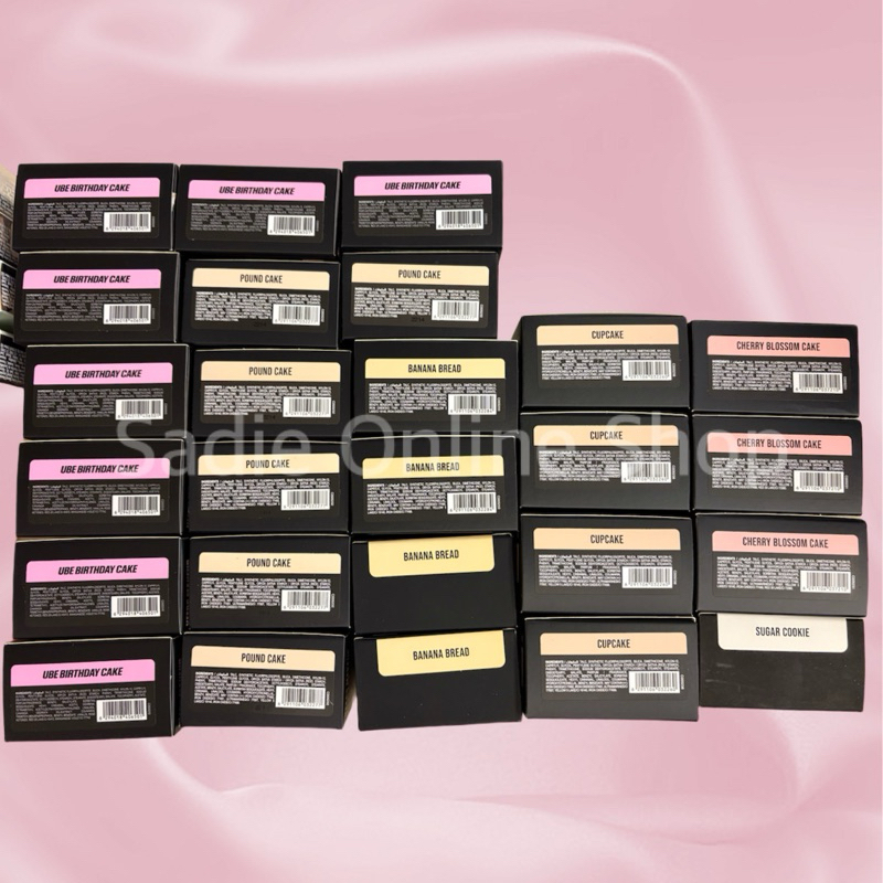 HUDA BEAUTY Easy Bake Blurring Loose Baking & Setting Powder