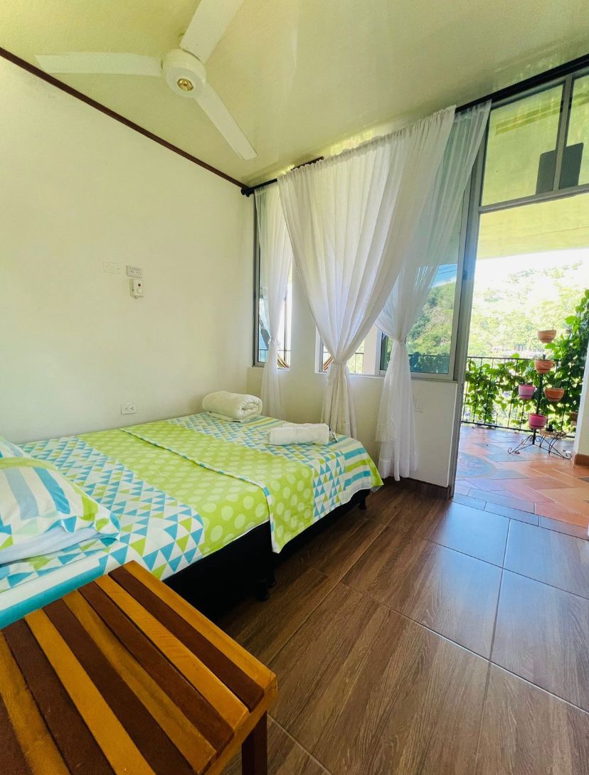 Basic accommodation per person/night