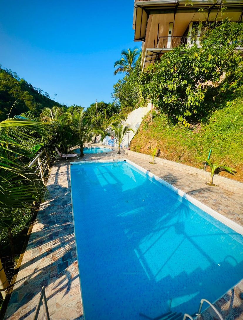 Basic accommodation per person/night