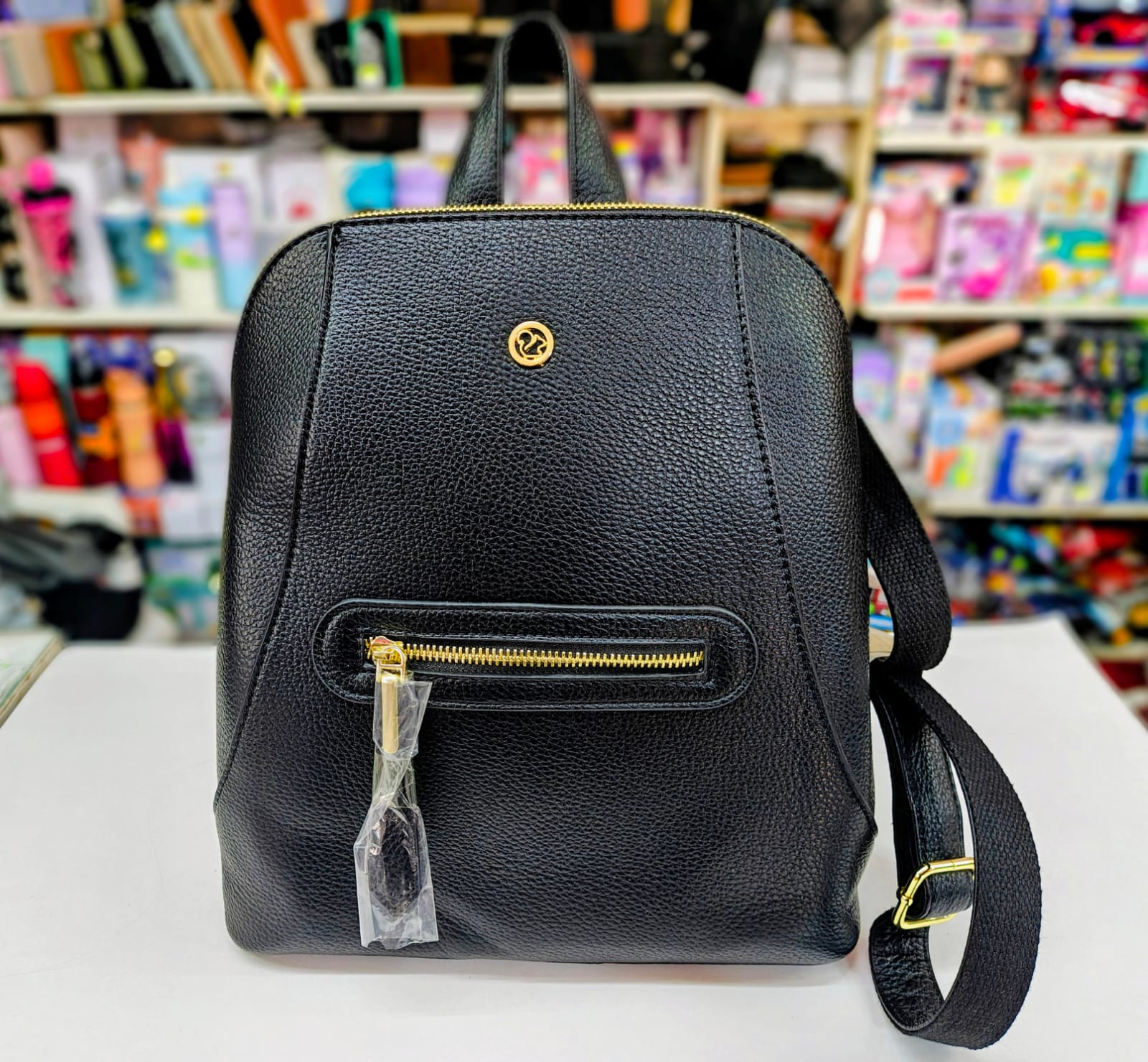 Mochila de cuero negra