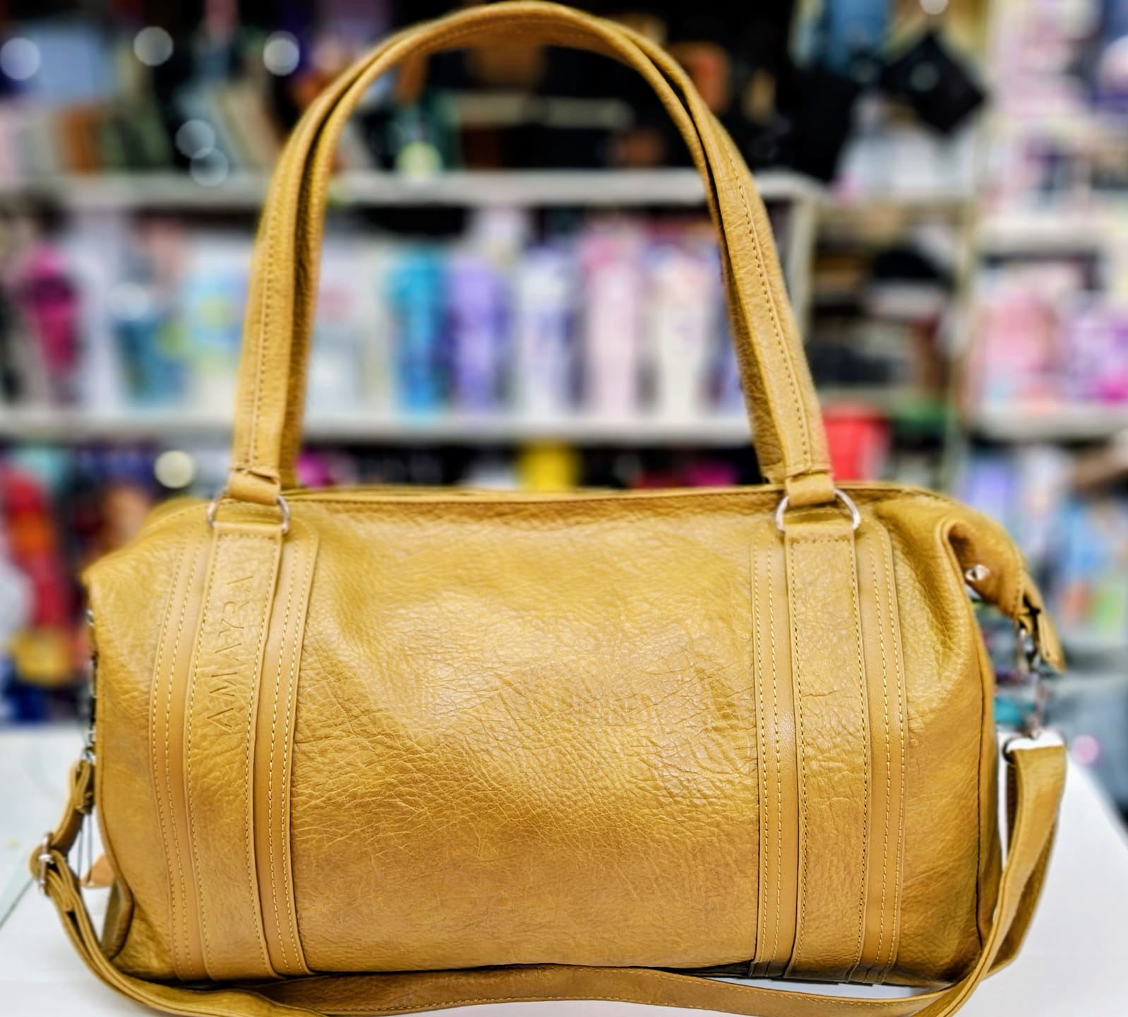 Bolso de cuero marrón