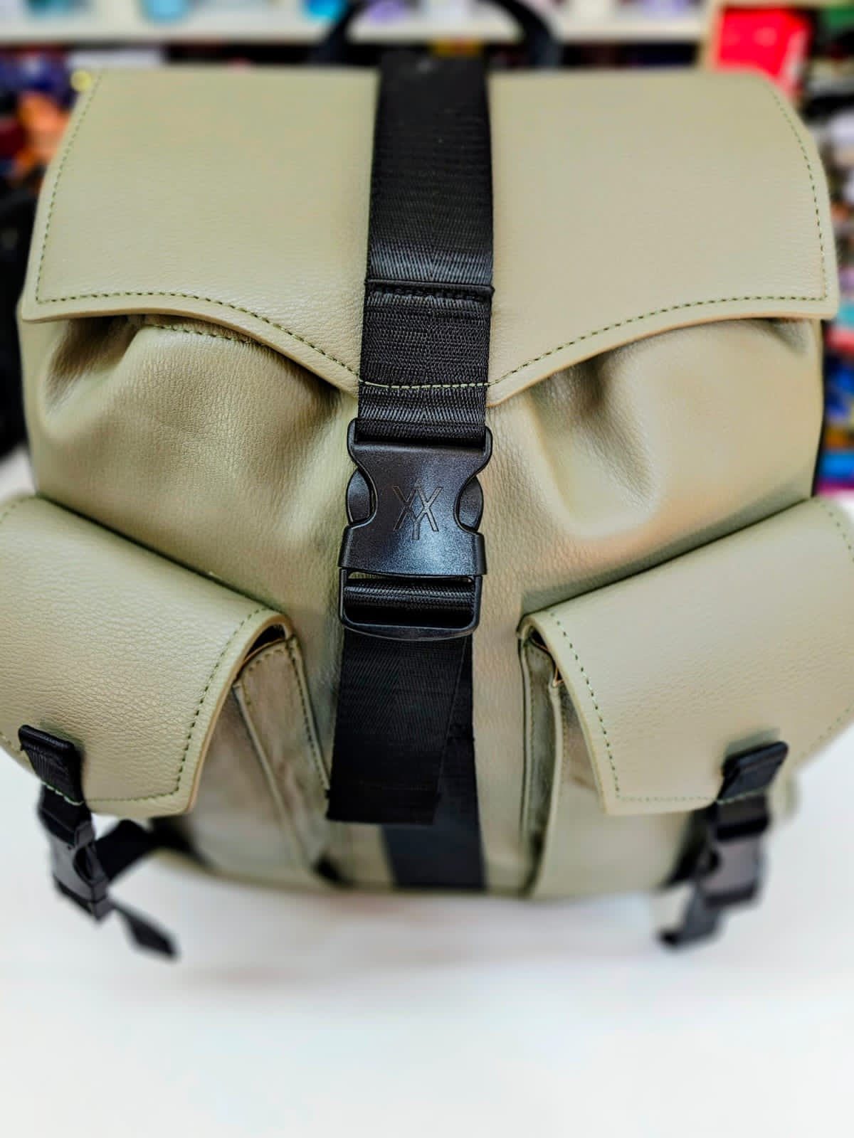 Mochila de cuero beige Amayra