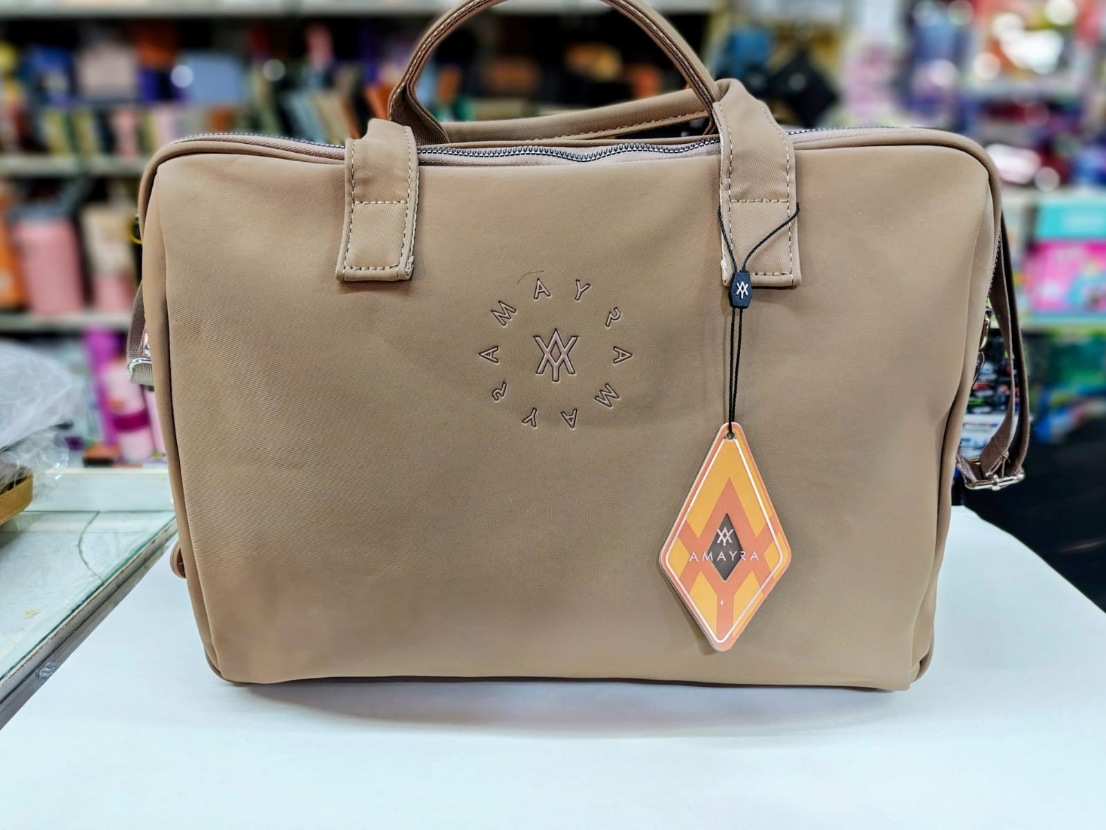 Bolso de mano beige
