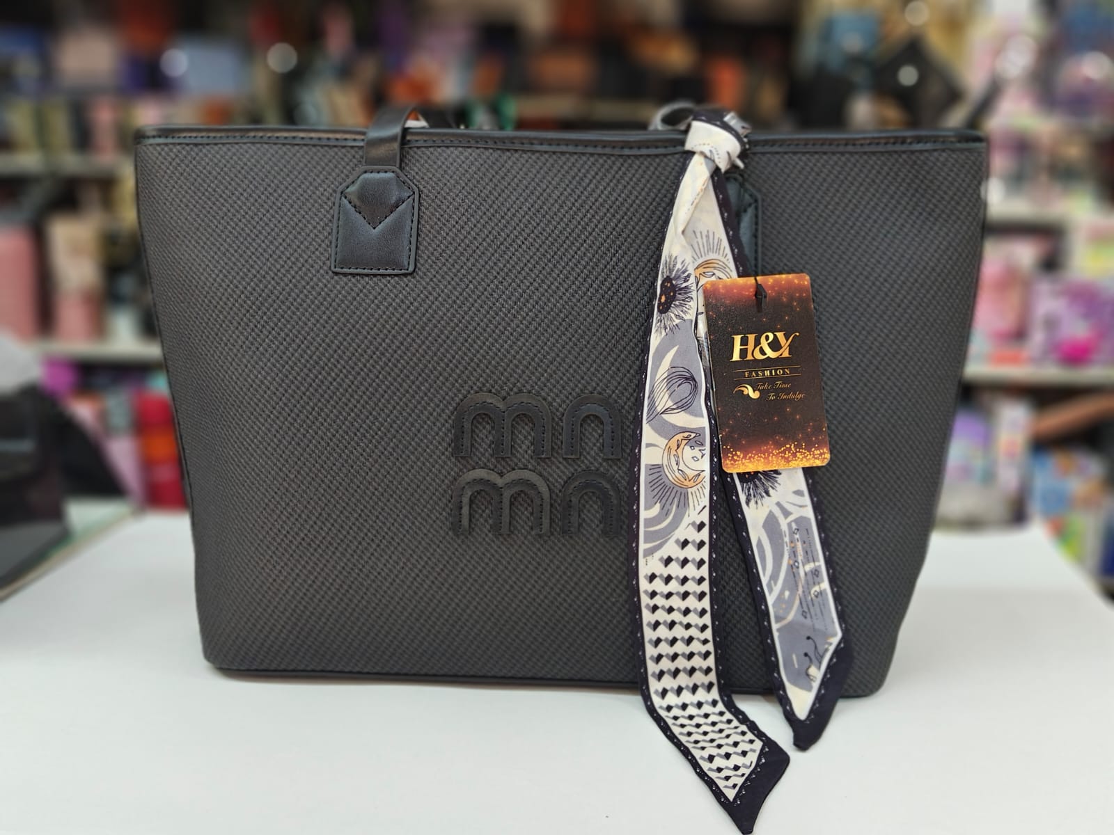 Bolso negro elegante