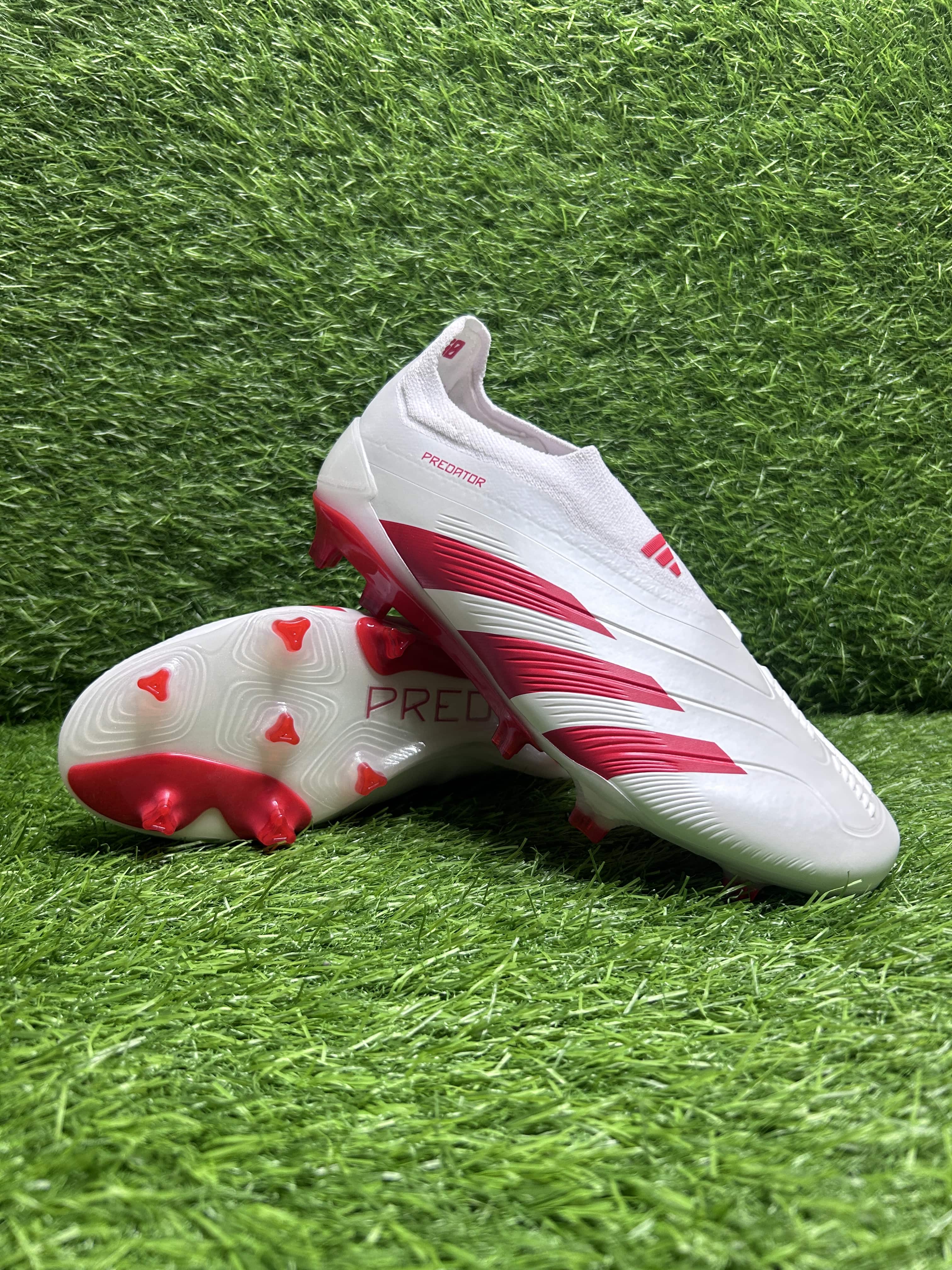 Predator 24 Purestrike laceless