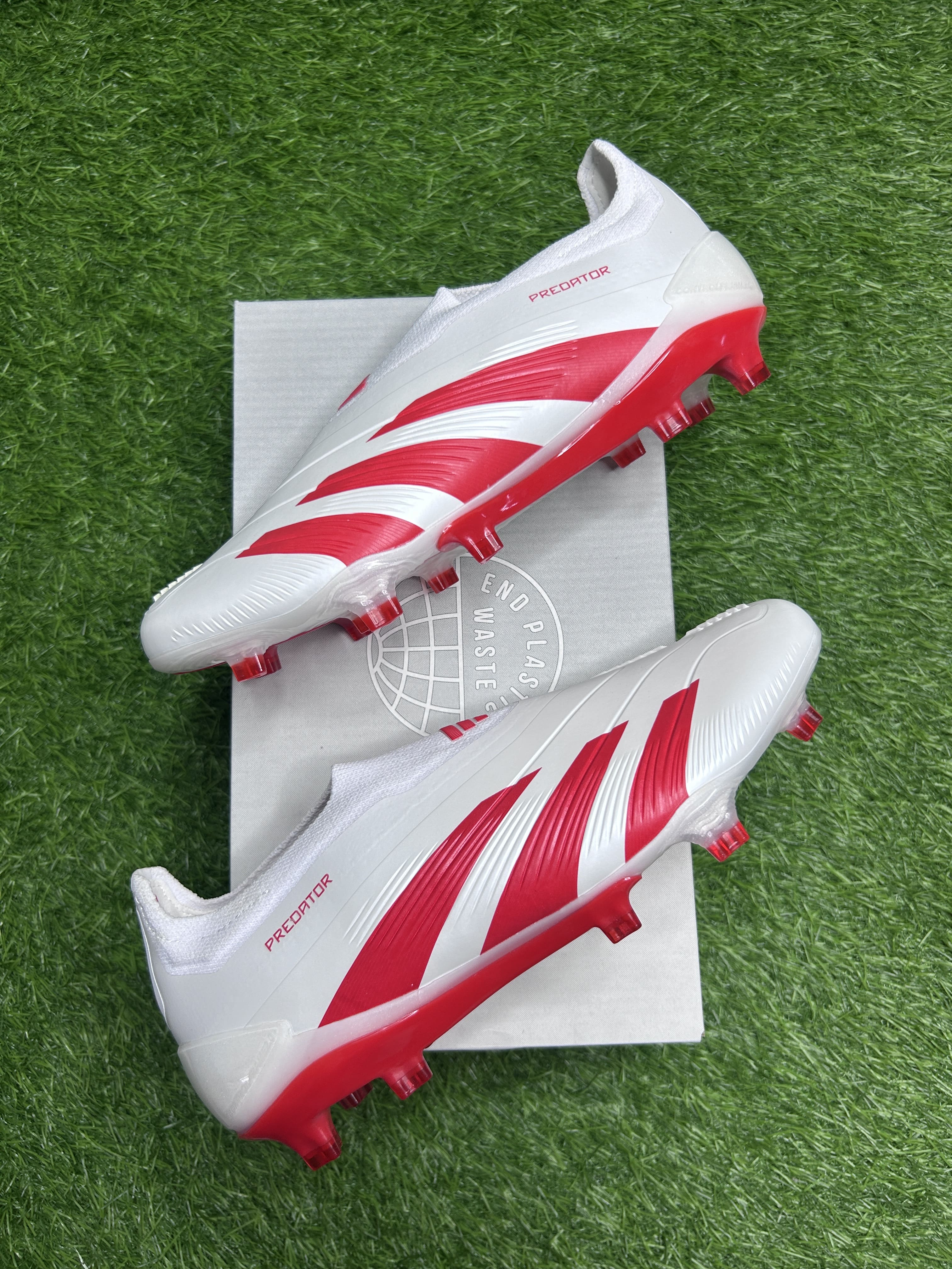 Predator 24 Purestrike laceless