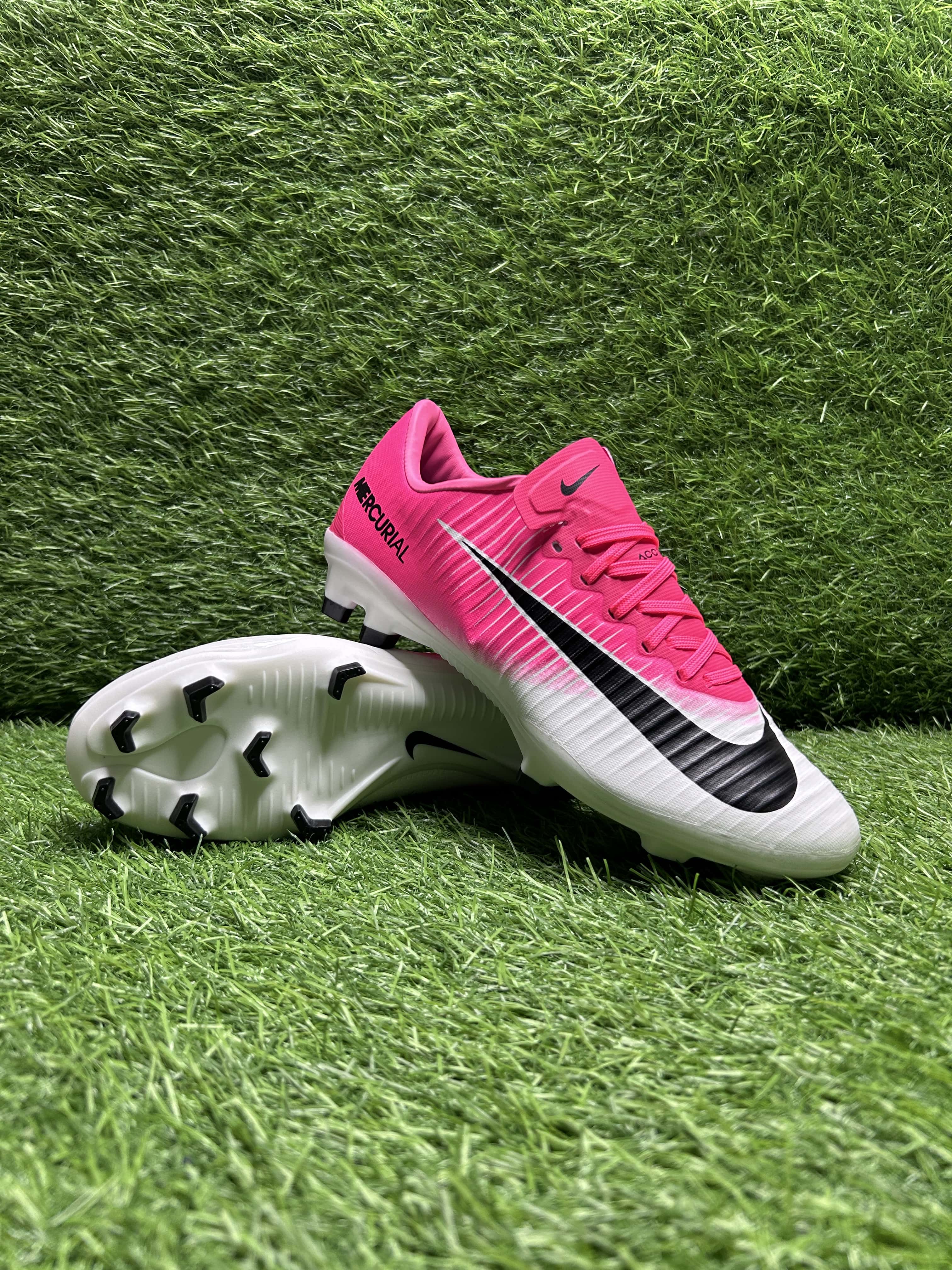 Mercurial Vapor 11 Racer Pink