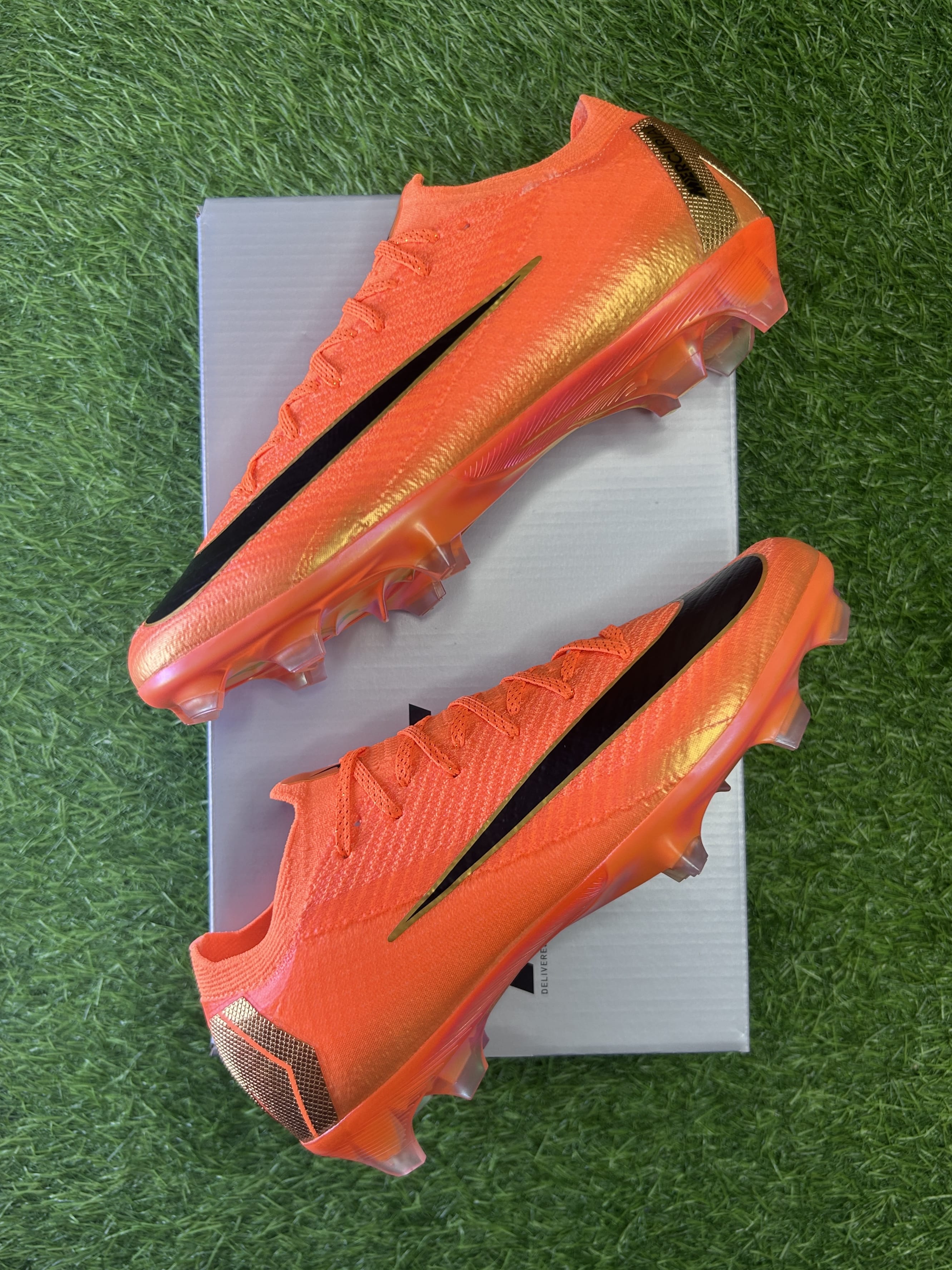 Mercurial Vapor 16 Deja Vu Pack