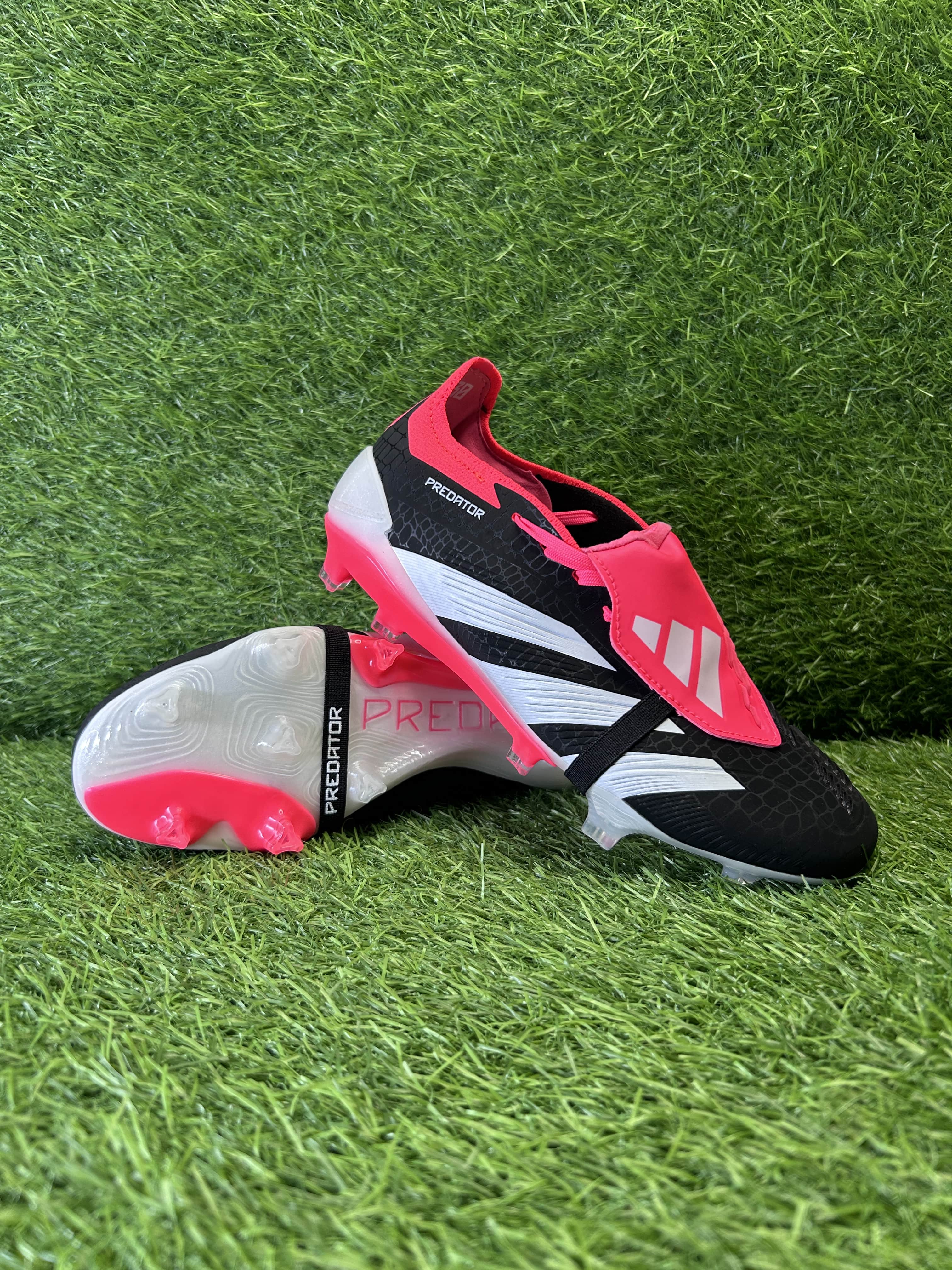 Predator 30 Blackpink Colourway