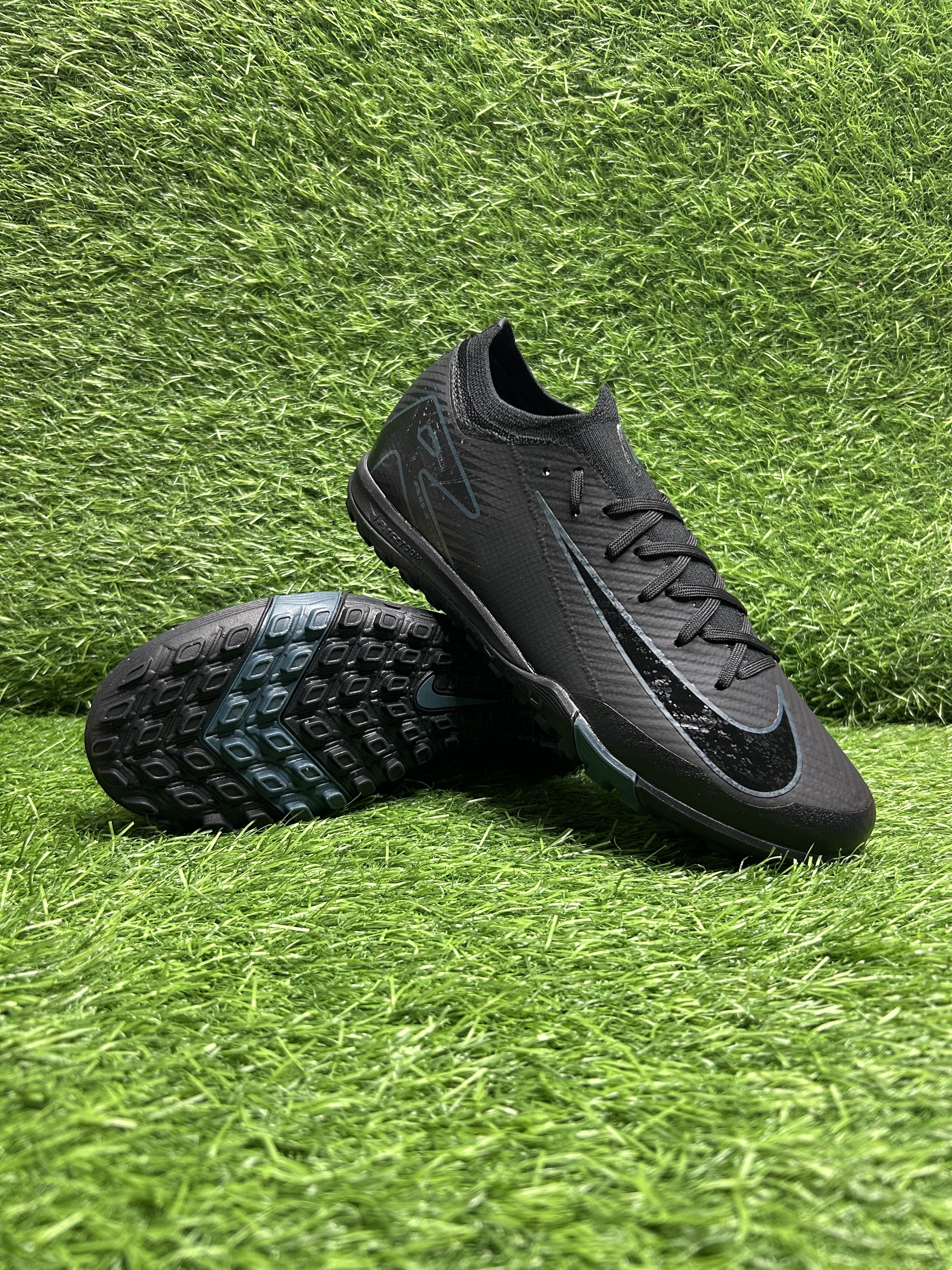 Mercurial Vapor 16 Stealth Black TF