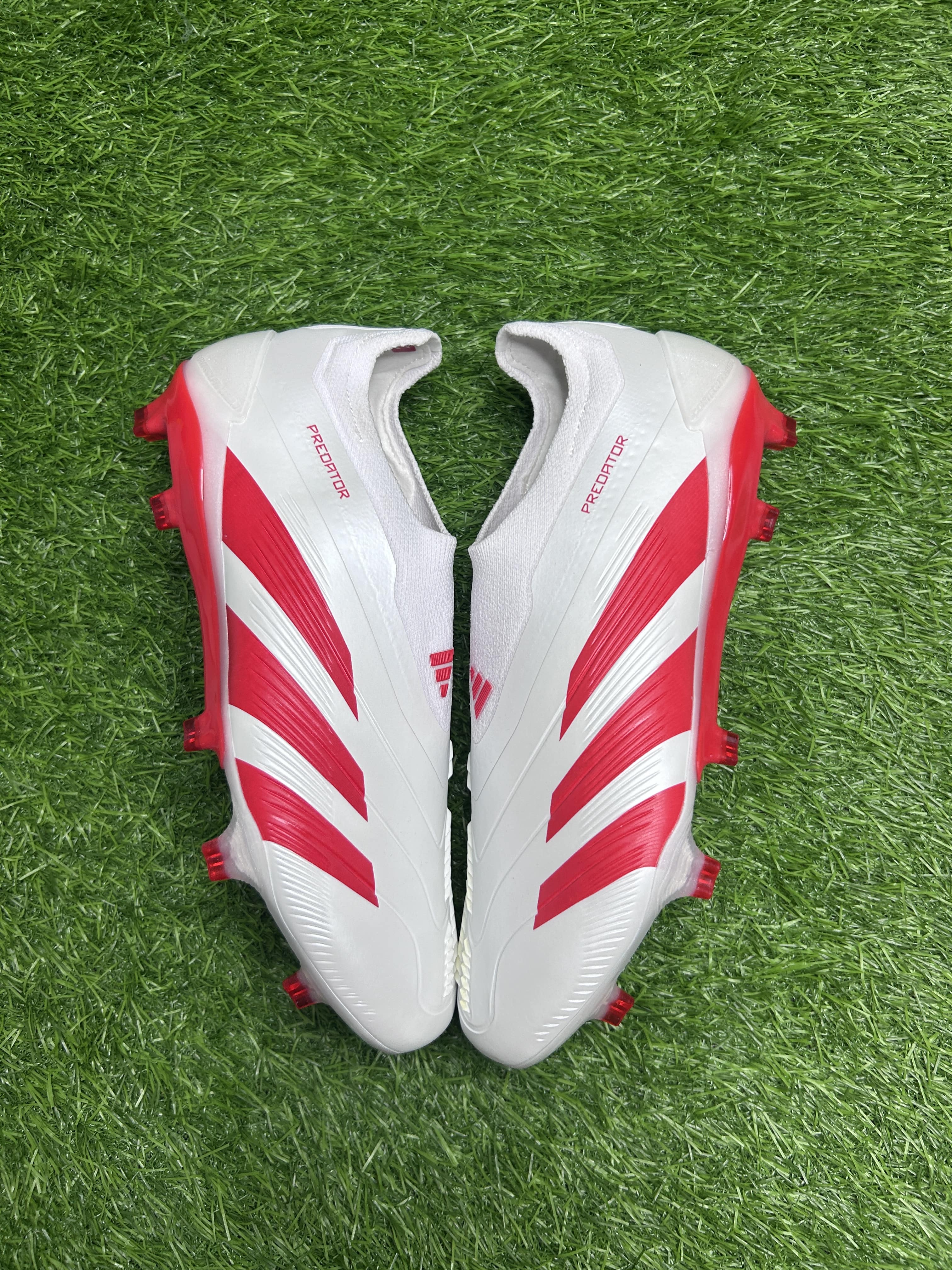 Predator 24 Purestrike laceless