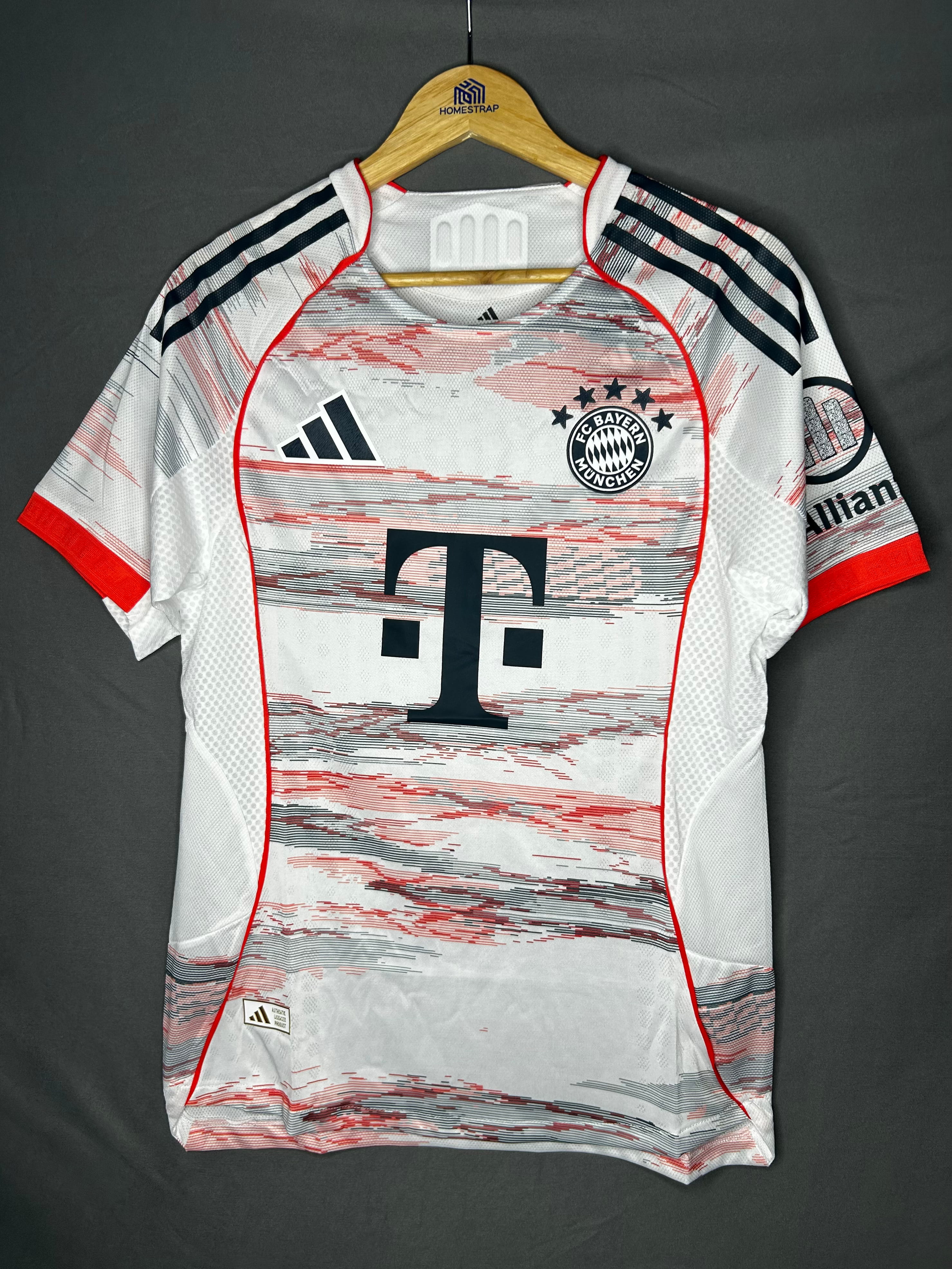 FC Bayern Munich 2025/26 Away Jersey