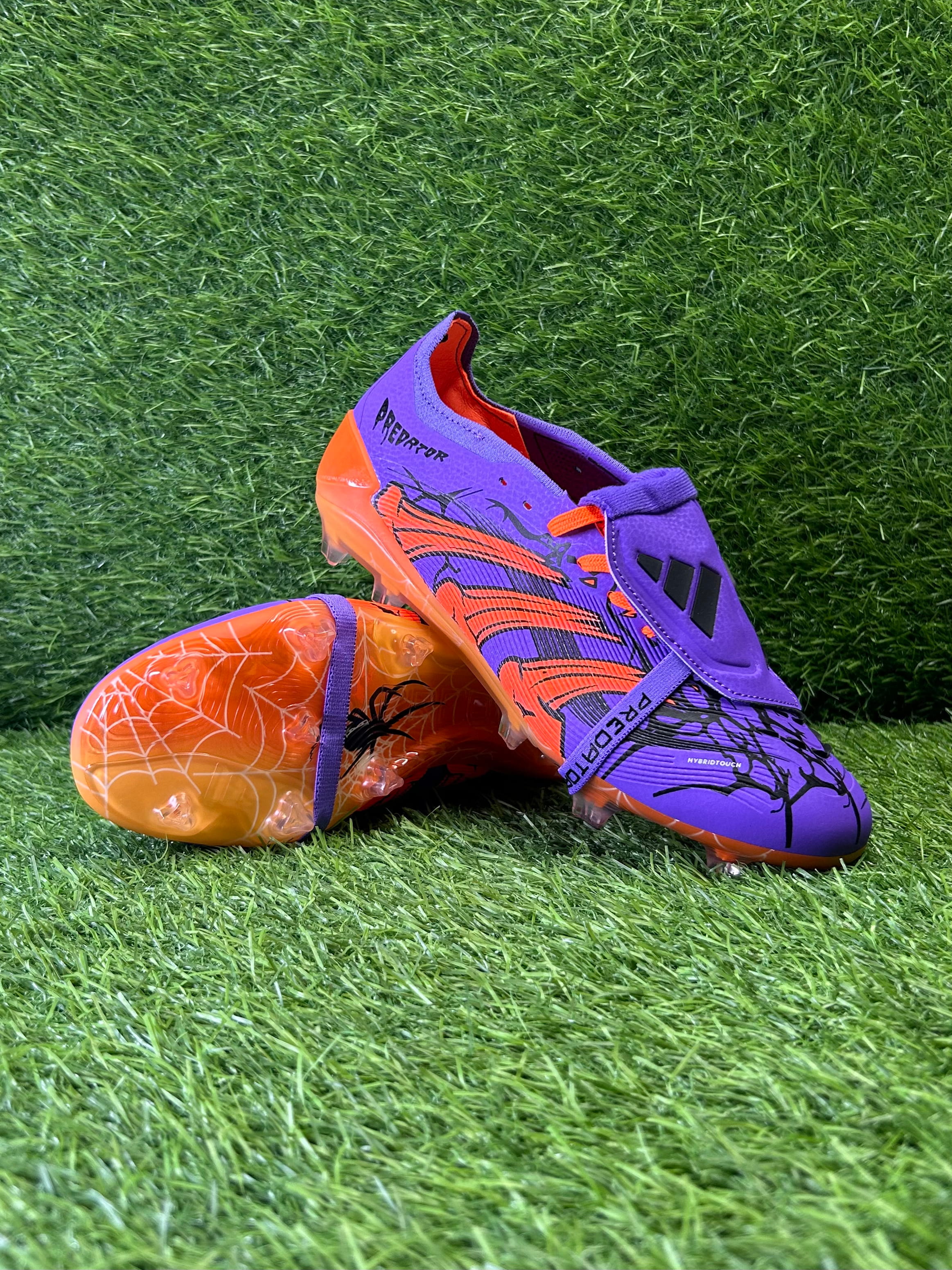 Predator 30 Raphinha x Halloween edition