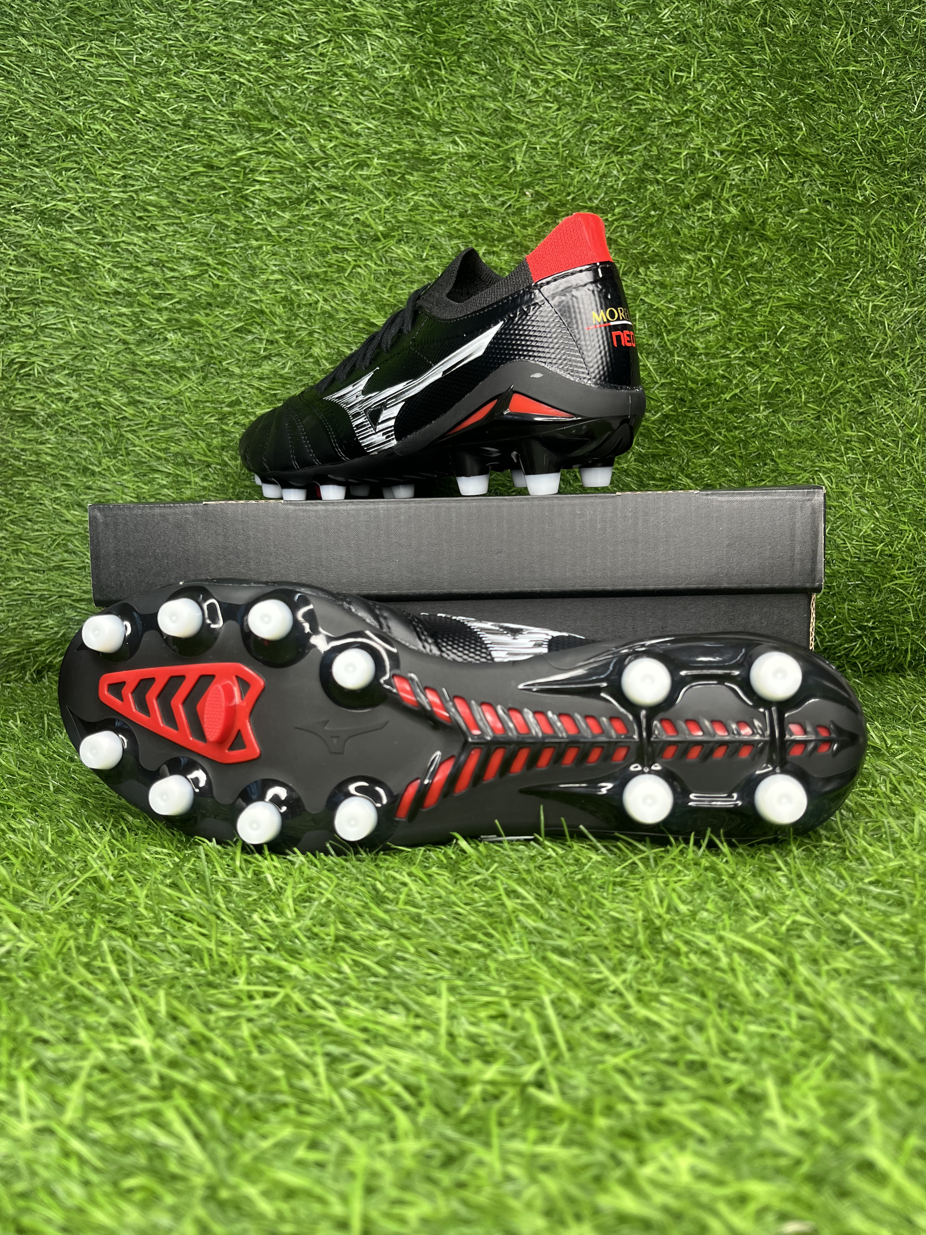 Morelia Black Silver colourway