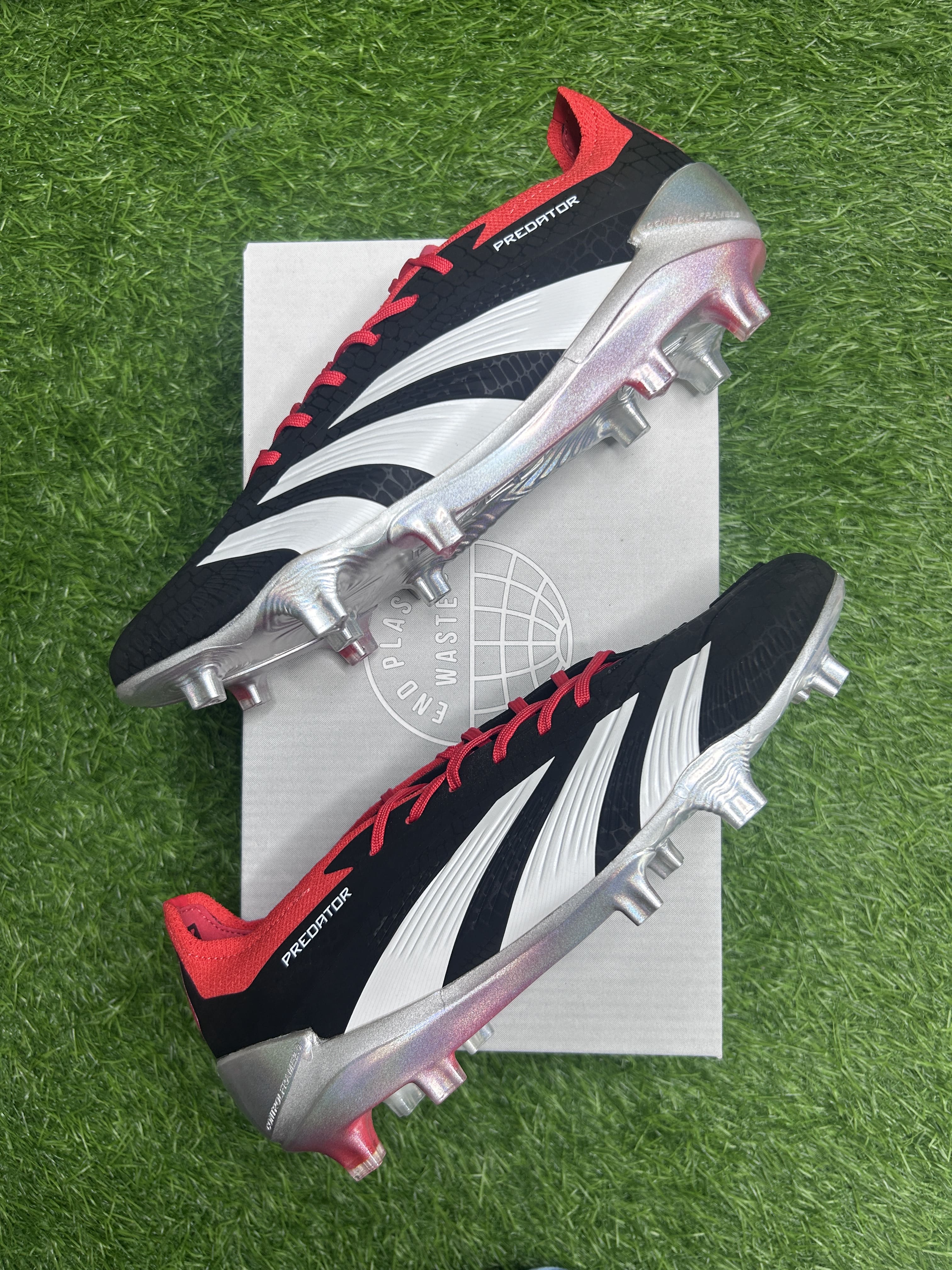 Predator 30 Blackpink Laced