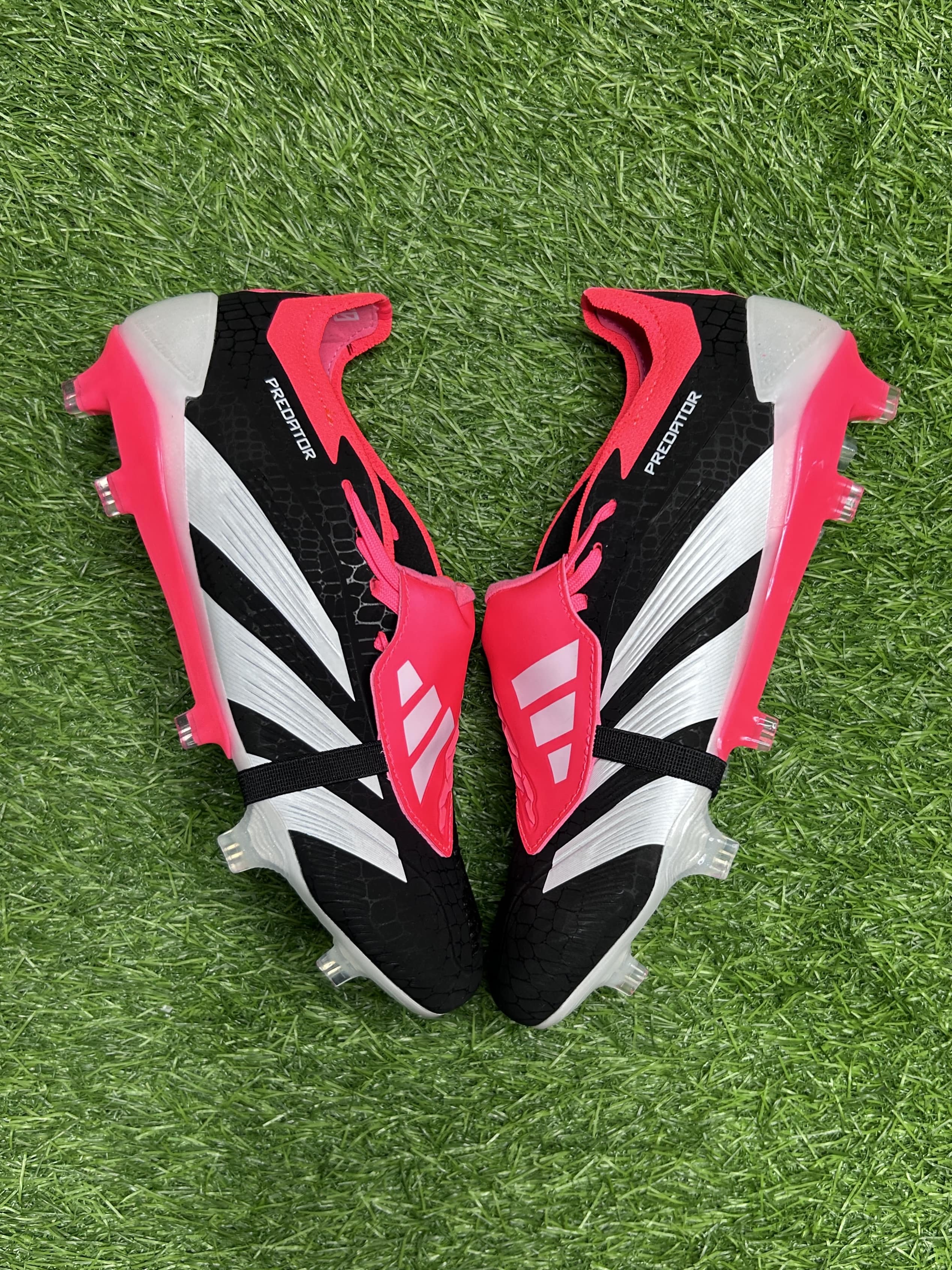 Predator 30 Blackpink Colourway