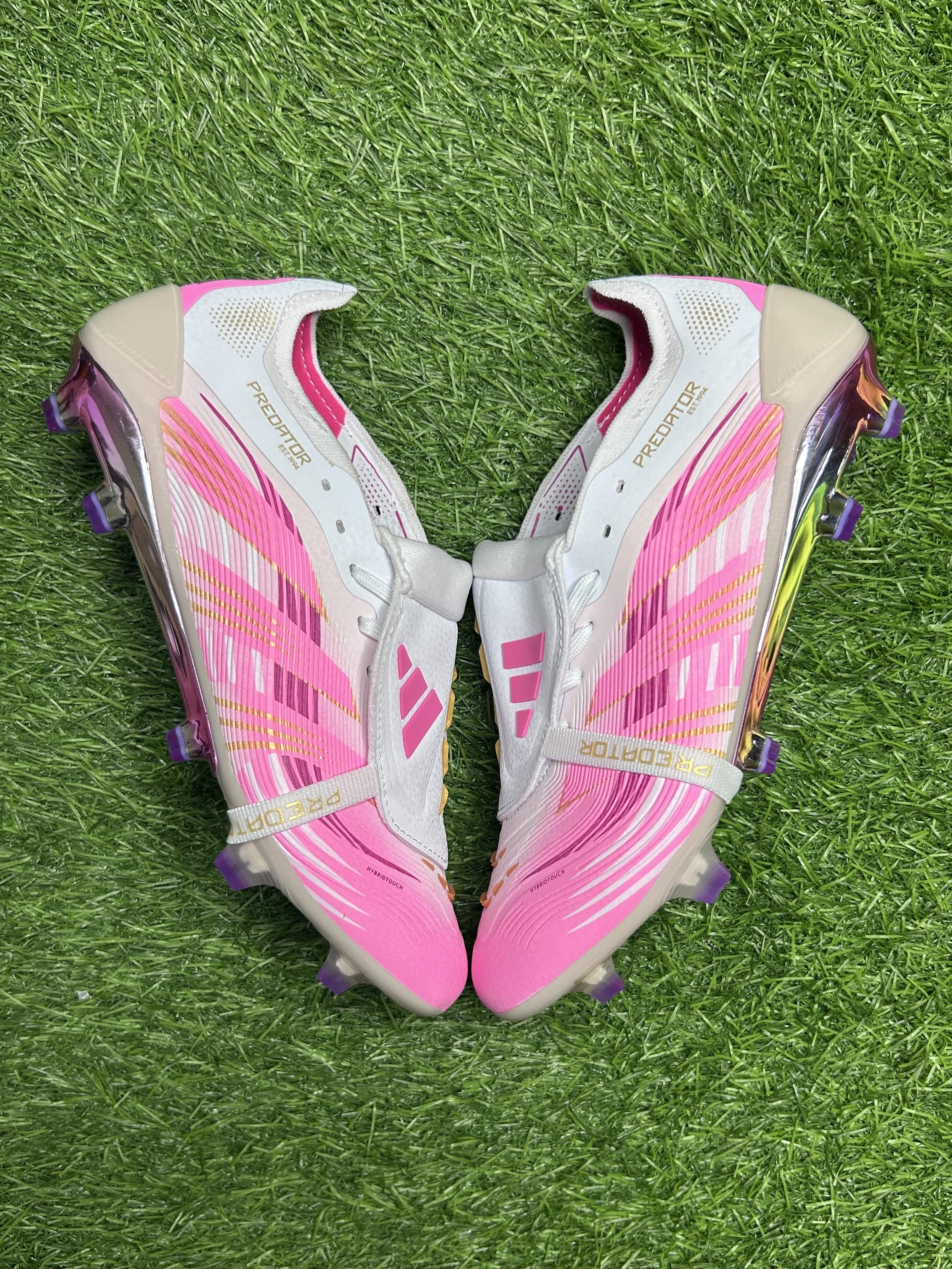 Predator 30 White & Pink Colourway