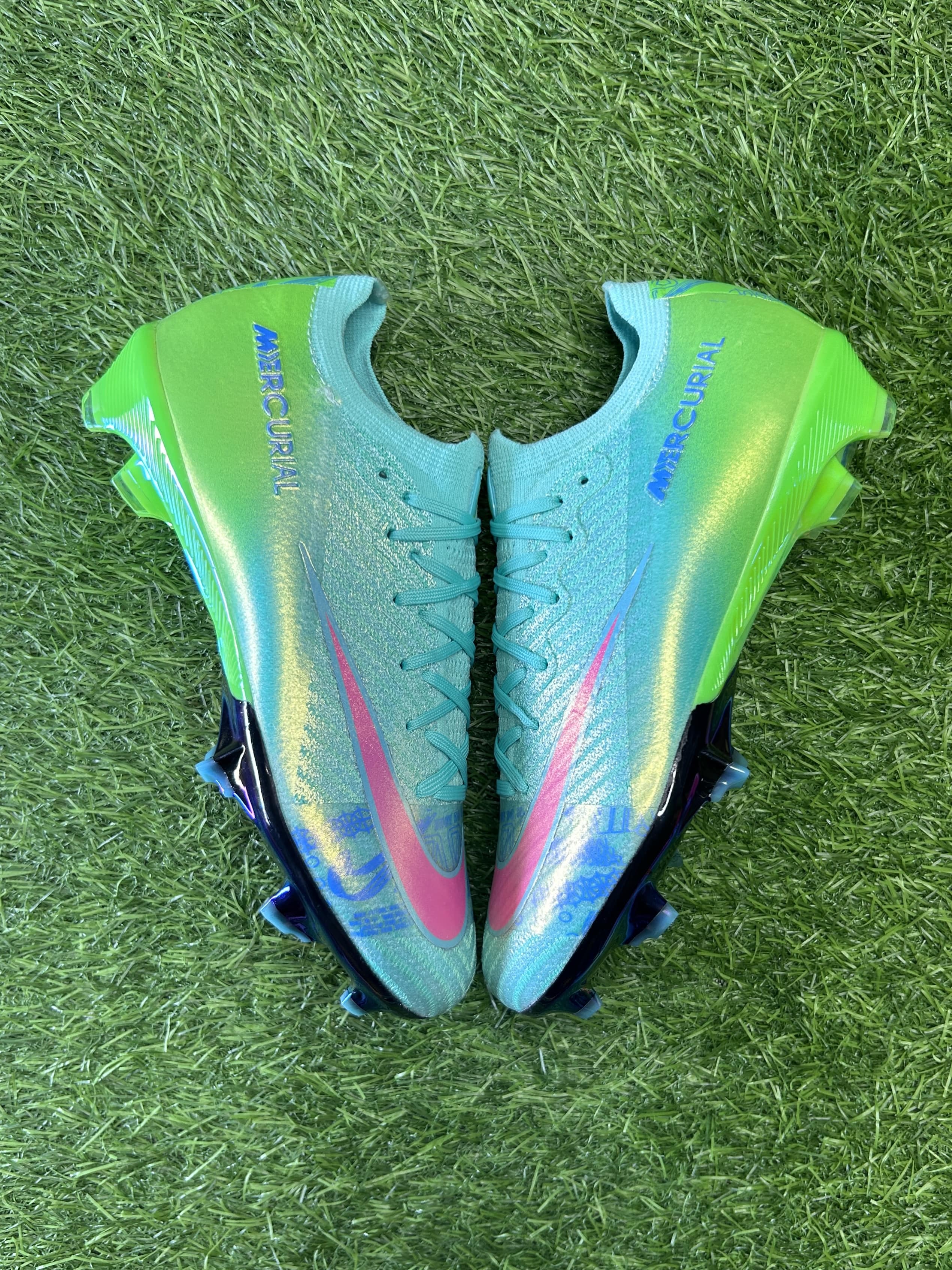 Mercurial Vapor 16 Green Cosmic Pack