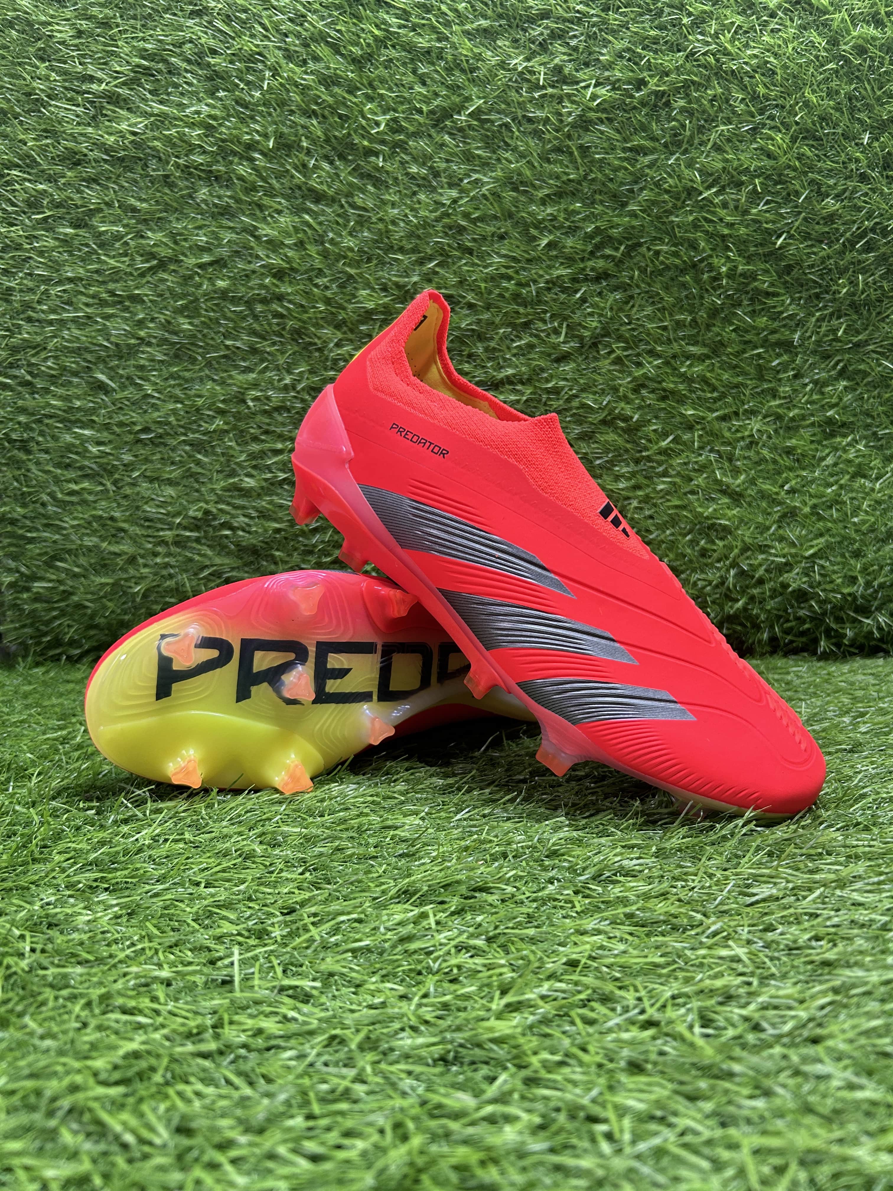 Predator 30 Solar Laceless