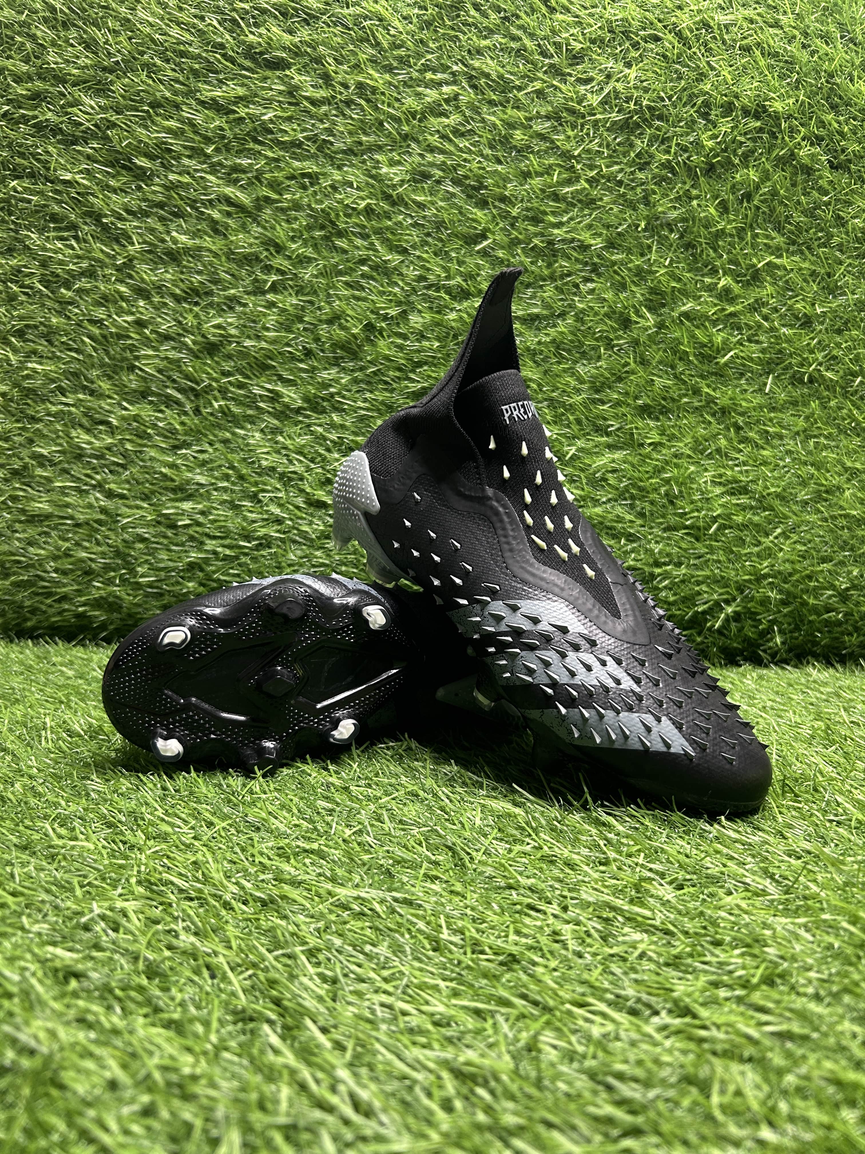 Predator Freak Supersteath Pack