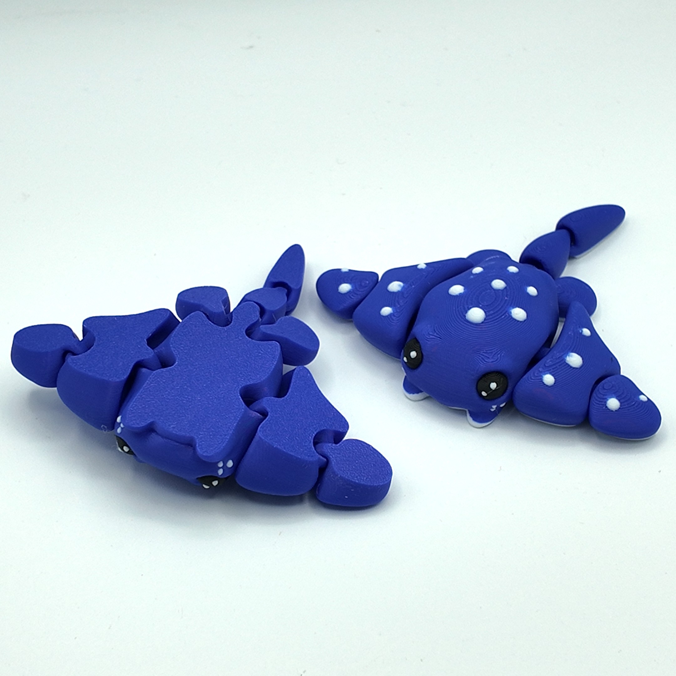  Articulated Stingray Flexi Toy – Cute Fidget Toy | 3D Printed Sensory Desk Pet | Chunky Tactile Toy | Stingray Gift for Kids & Adults | Multiple Colours