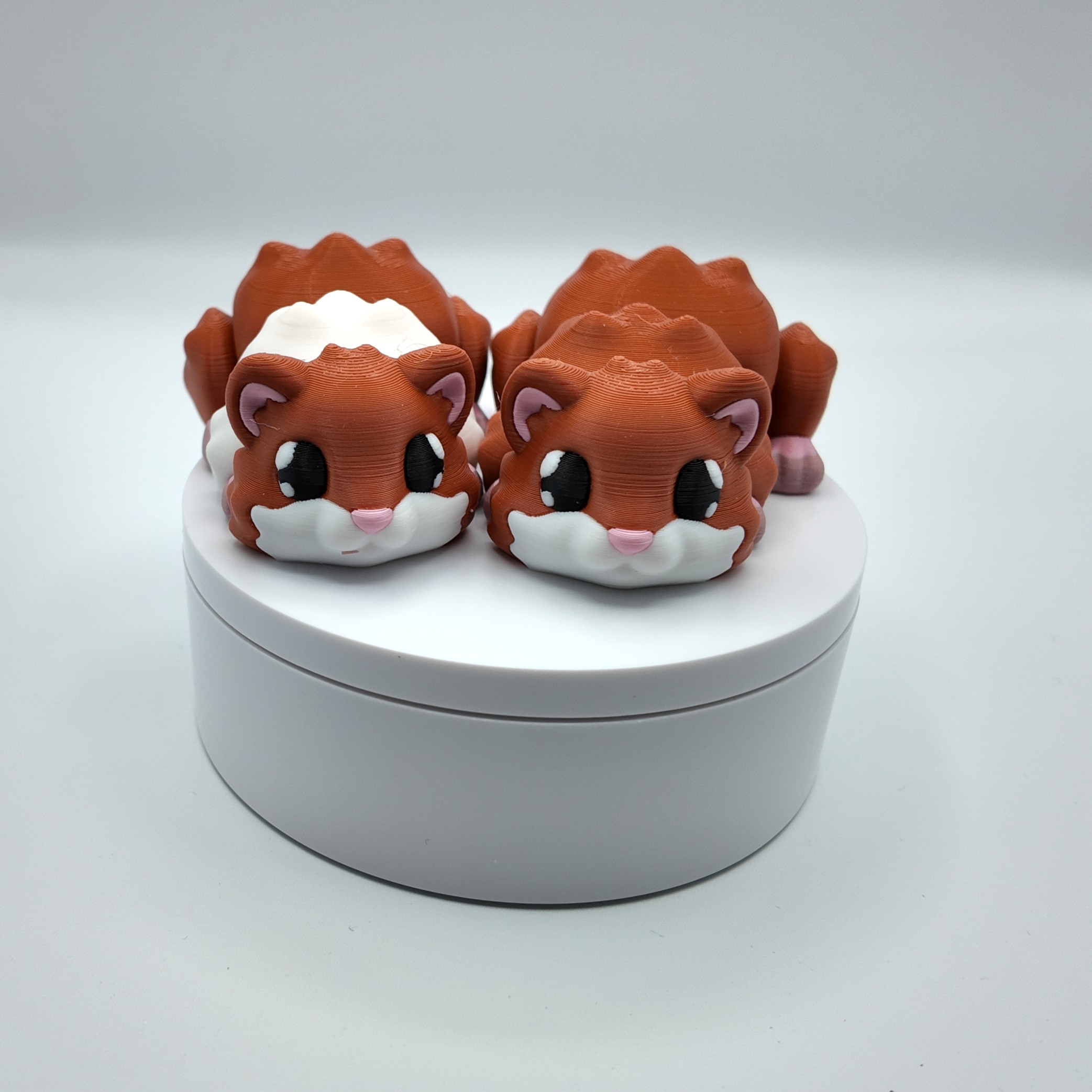 Articulated Hamster Toy – 3D Printed Flexible Desk Pet, Cute Hamster Fidget Toy, Articulated Animal Keyring Option, Backpack Bag Charm, 10cm Hamster Figurine