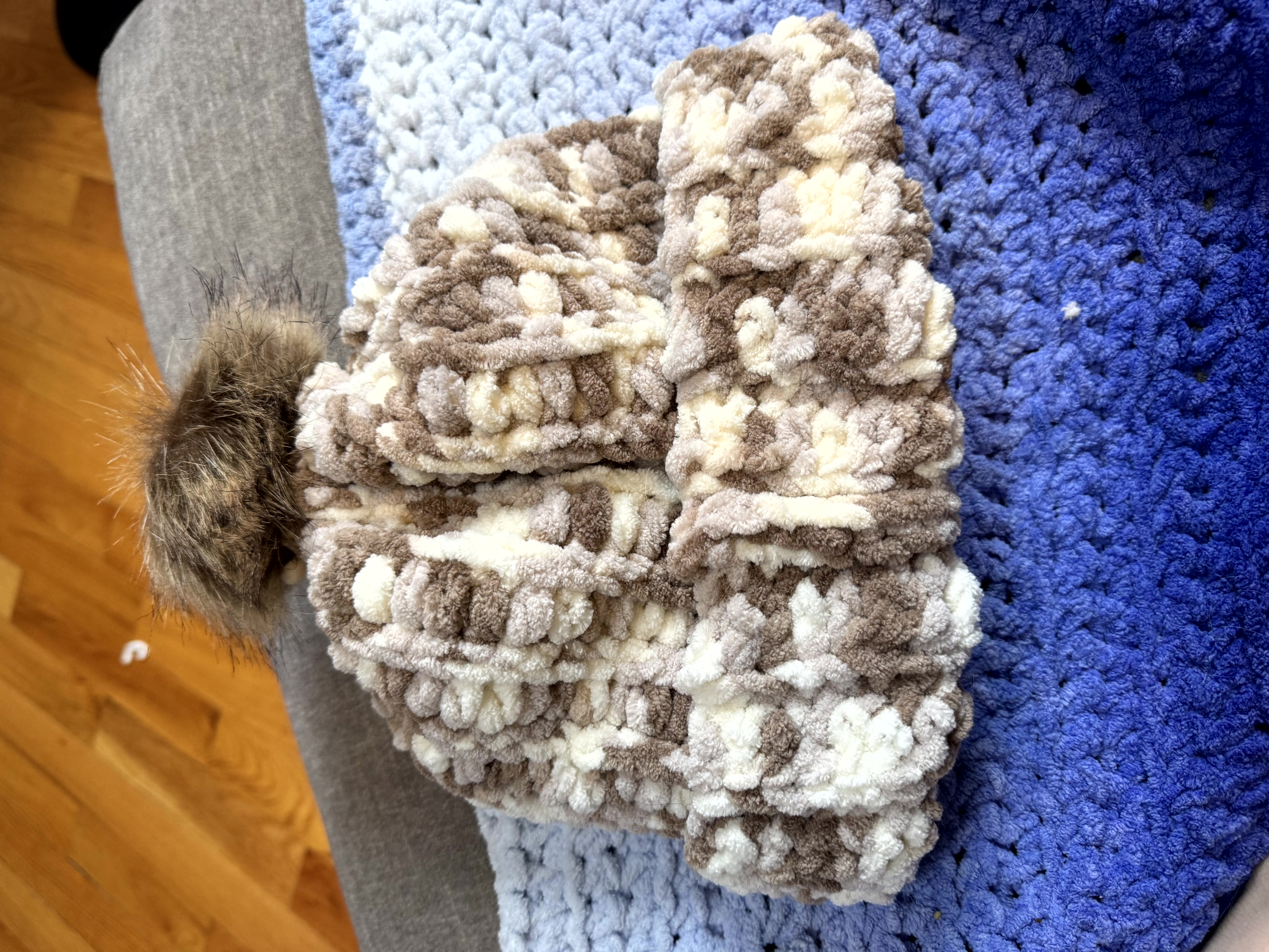 Chunky Creamy Brown Pom Pom Hat