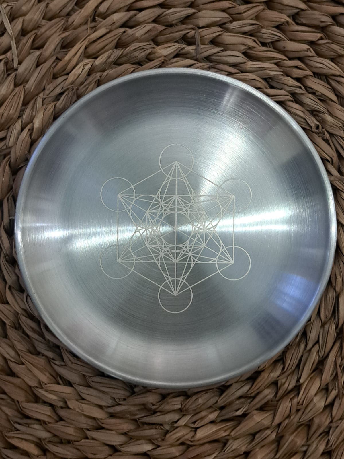 Plato metálico para rituales
