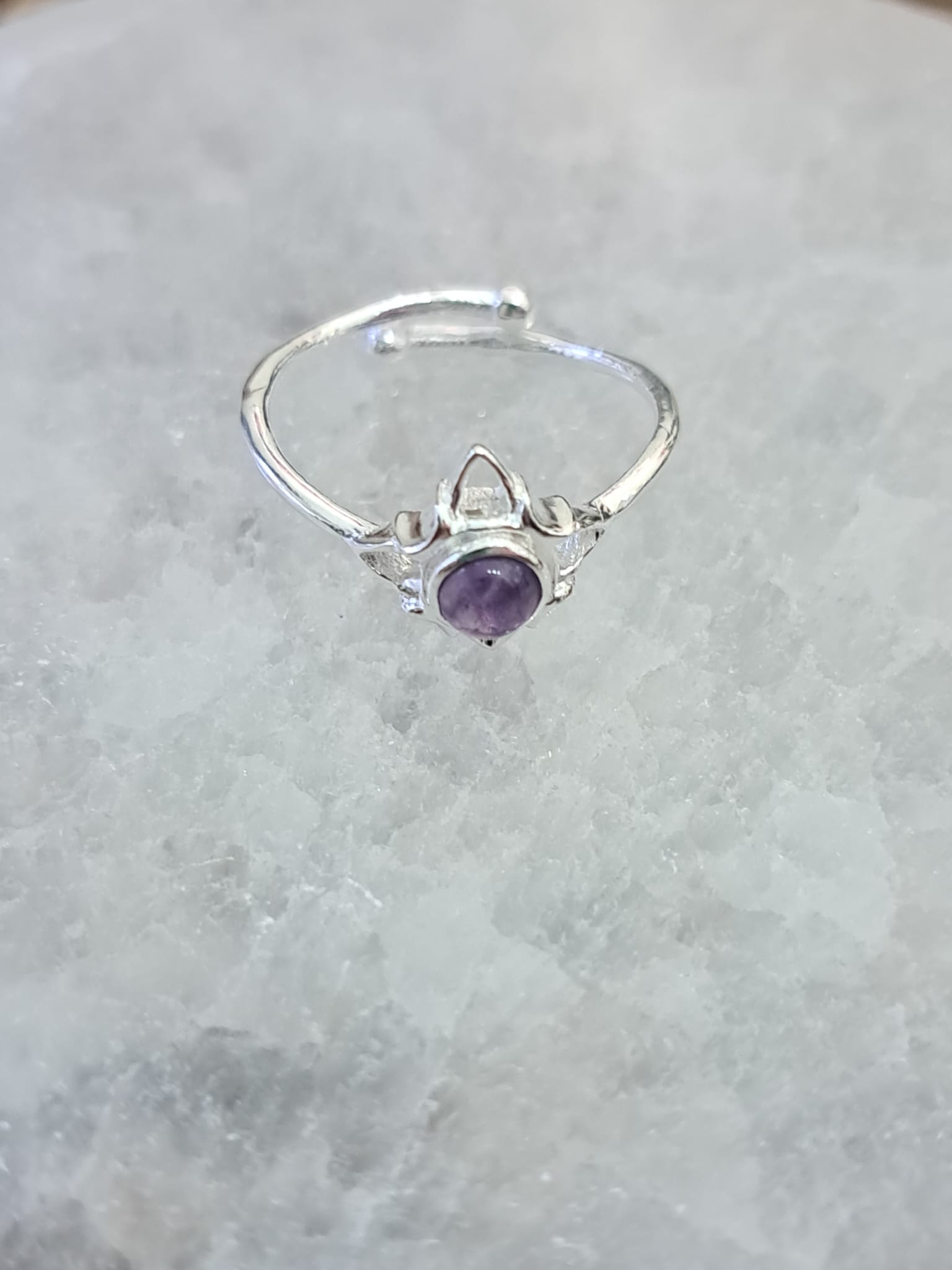 Anillo de plata con amatista