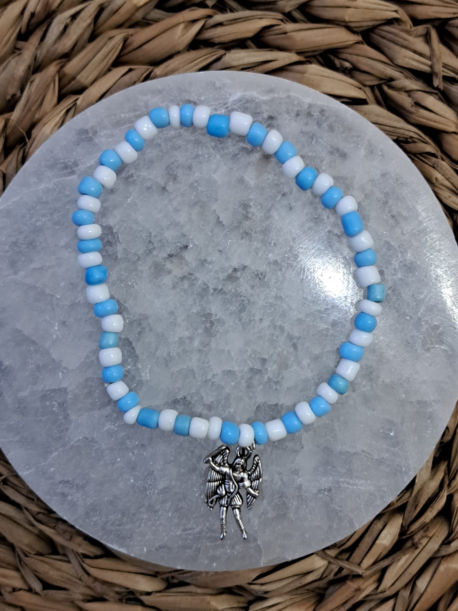 Pulsera de cuentas con San Miguel Arcángel 
