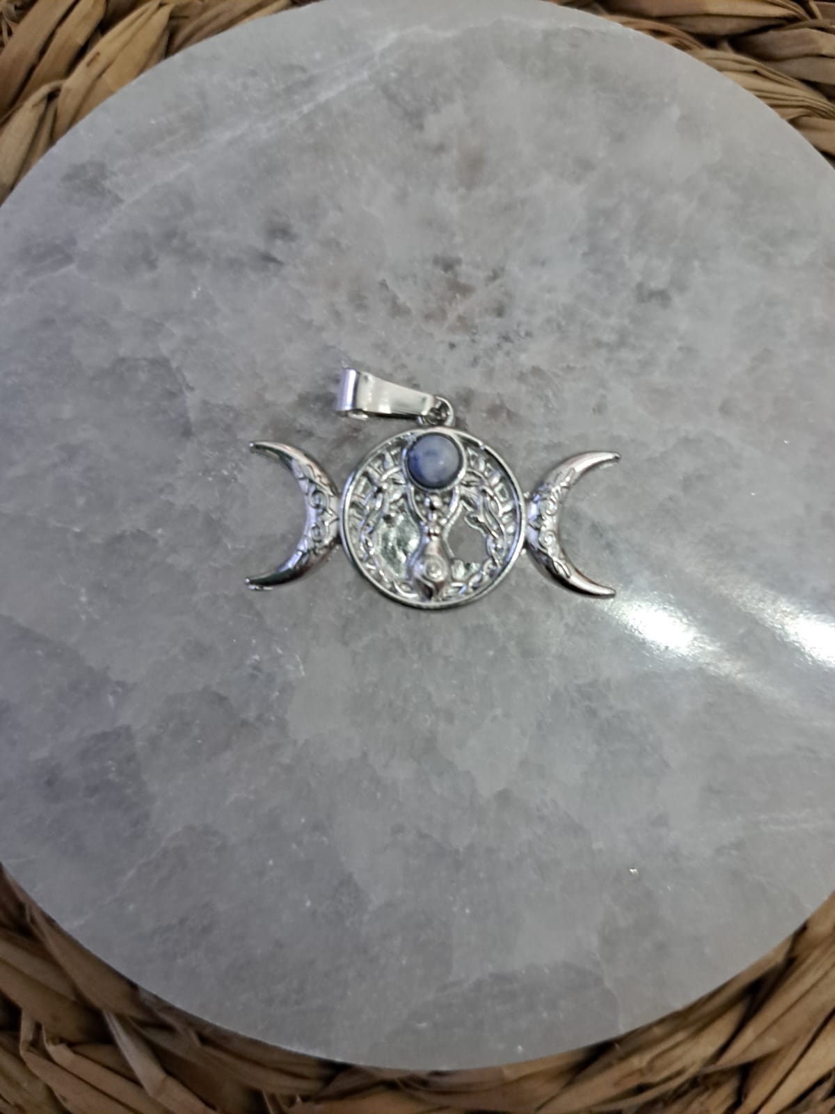 Colgante triple luna con sodalita